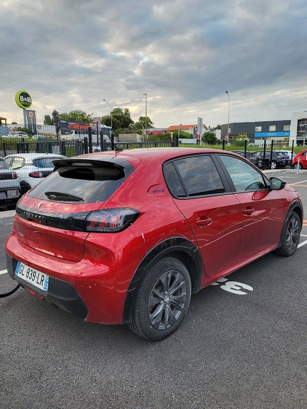 Peugeot e-208 Style avec Régulateur de vitesse
