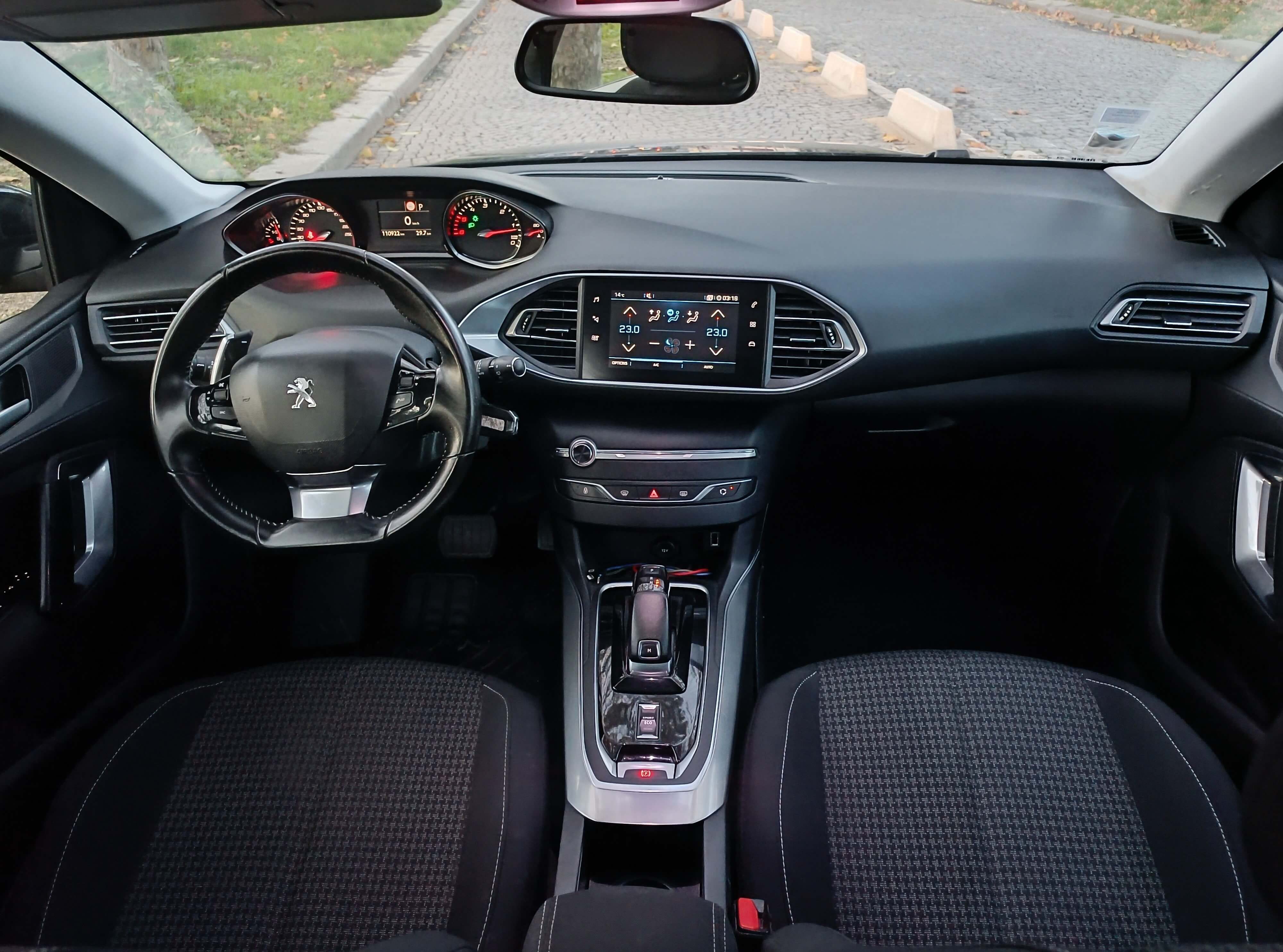 Peugeot 308 SW avec GPS