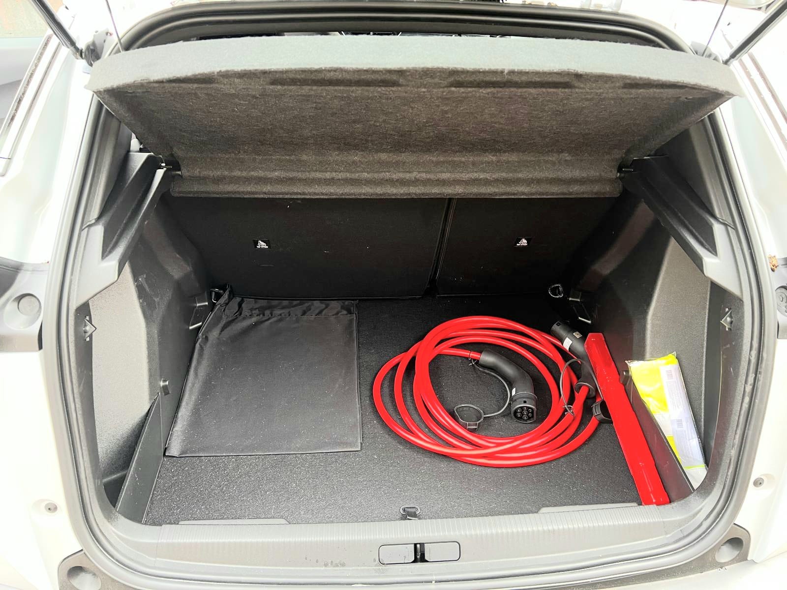 Peugeot e-2008 avec Apple CarPlay