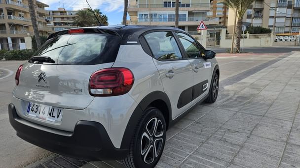 Citroen C3 Puretech 83 S&S Plus con Control de velocidad