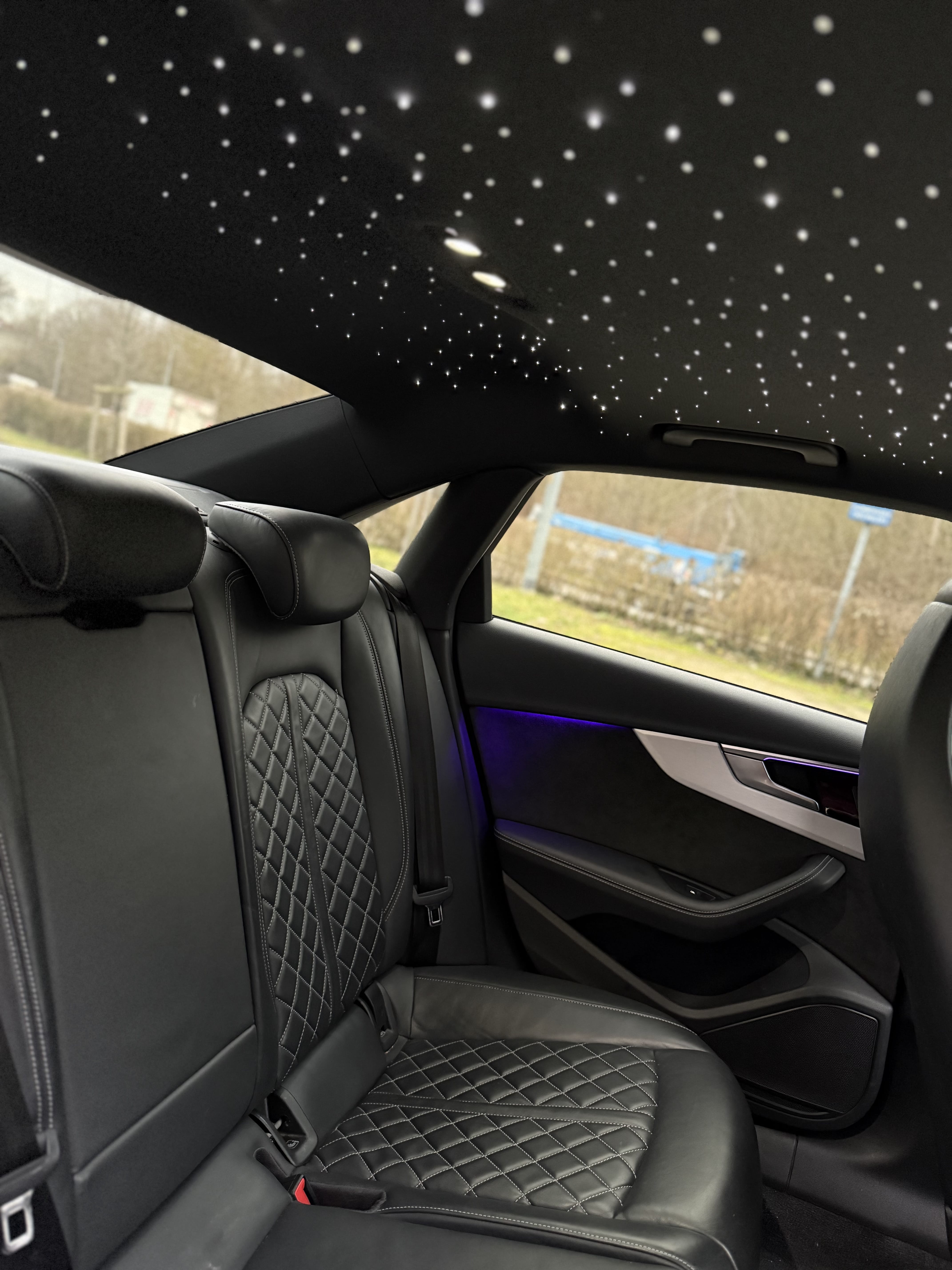 Audi A4 2.0T Premium met Bluetooth audio