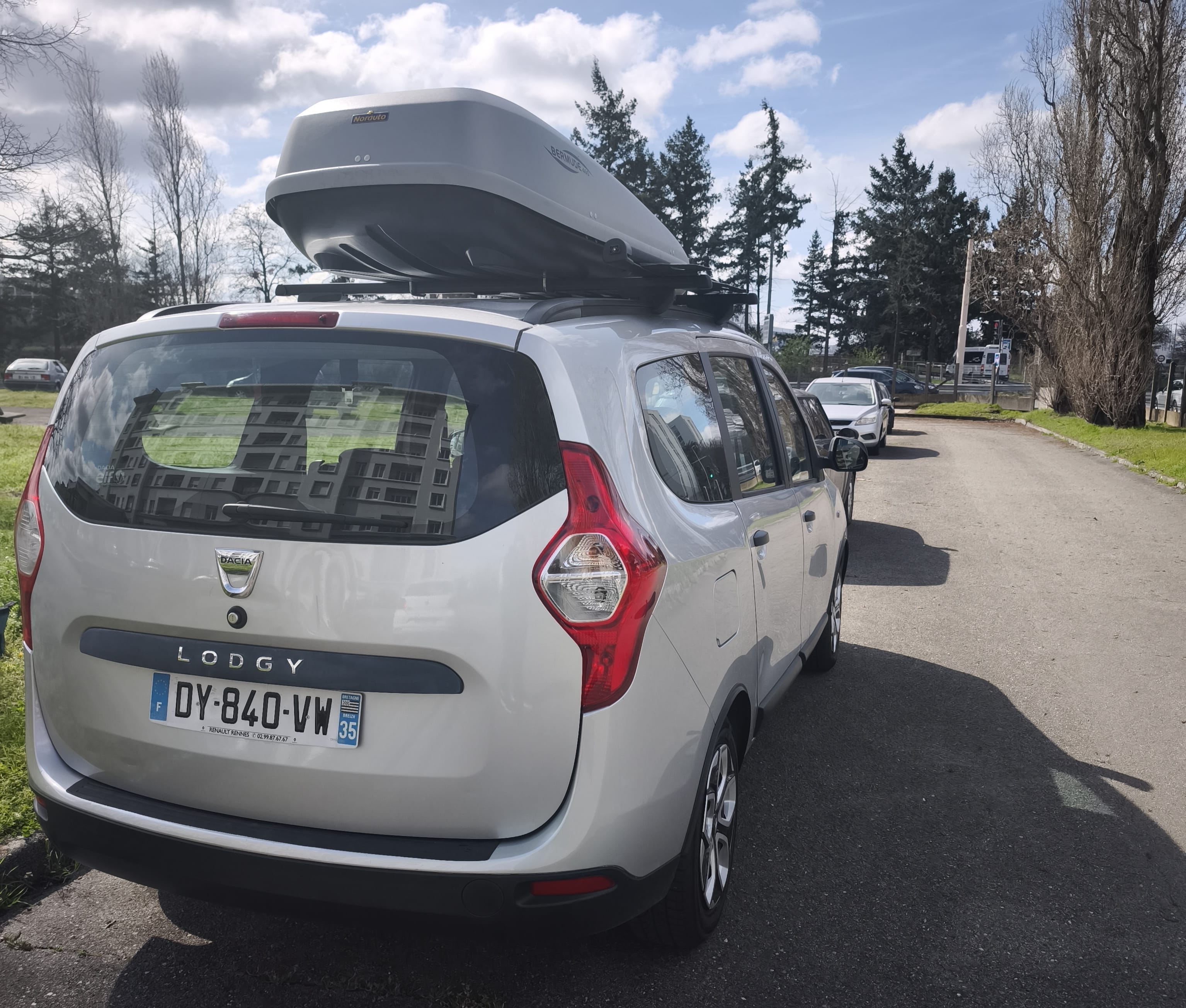 Dacia Lodgy avec GPS