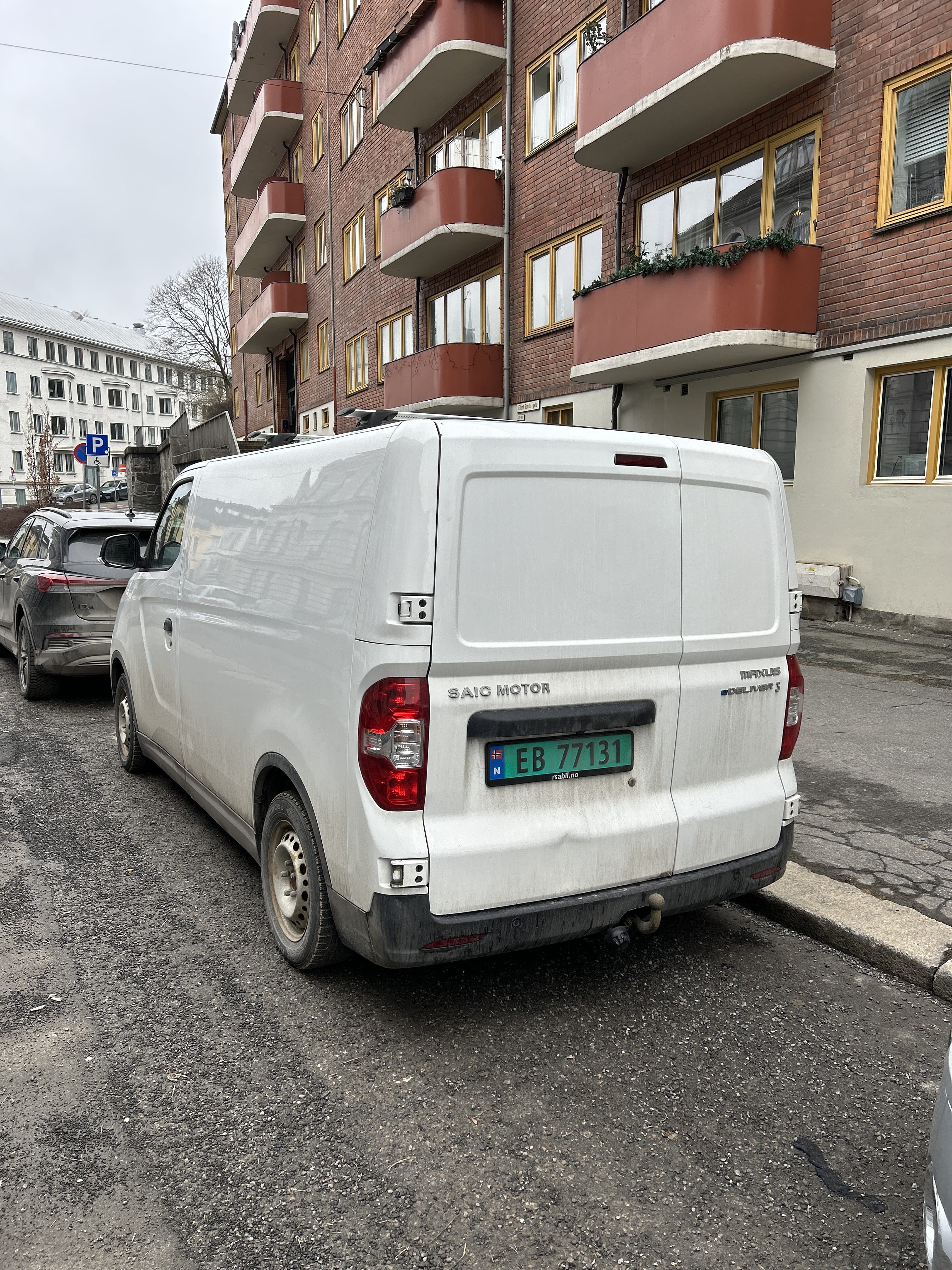 Maxus eDeliver 3 with Backup camera