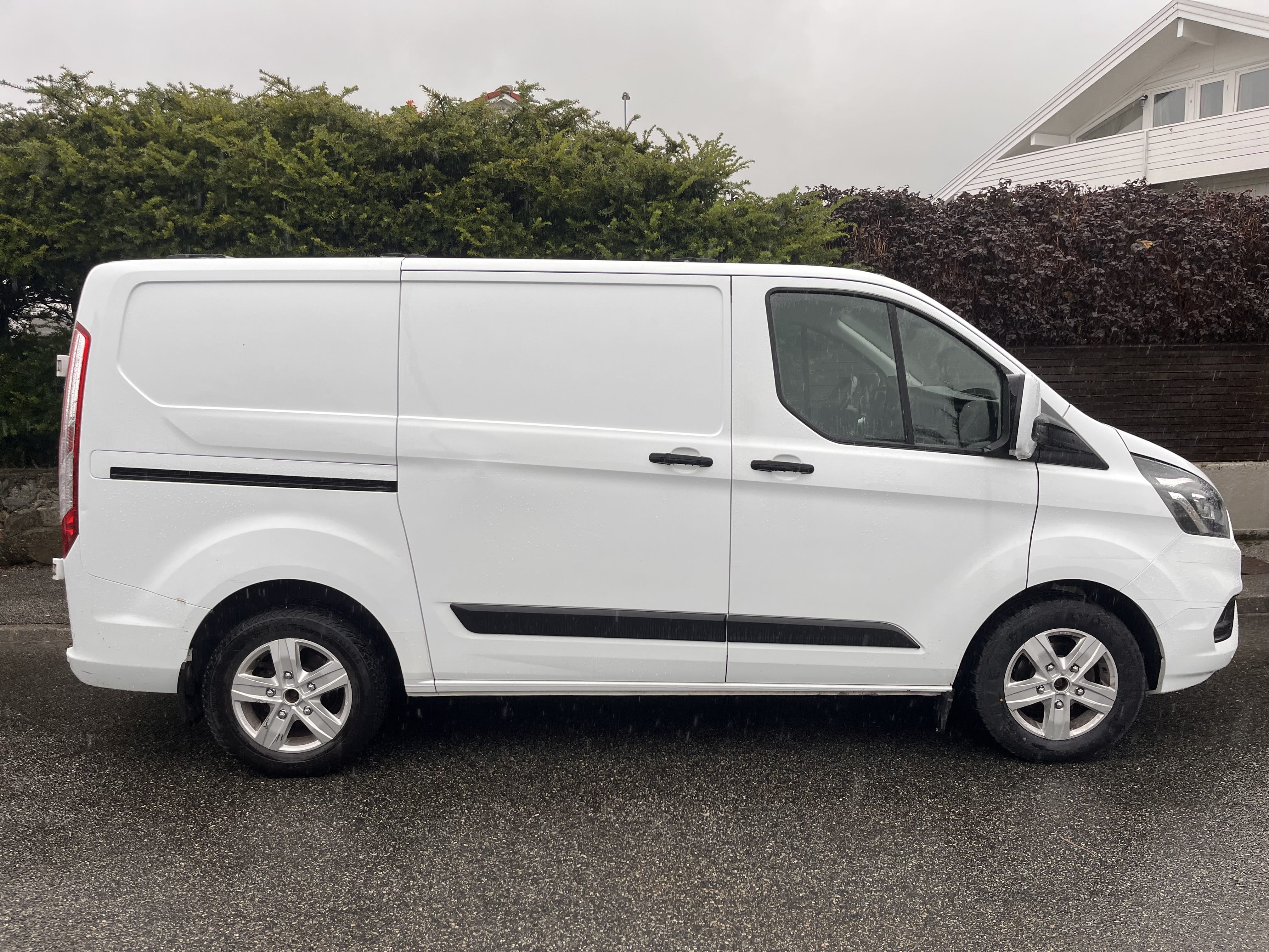 Ford Transit Custom Varebil with Air conditioning