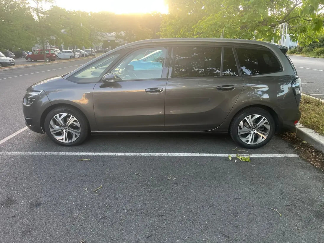 Citroen C4 Grand Picasso avec Climatisation