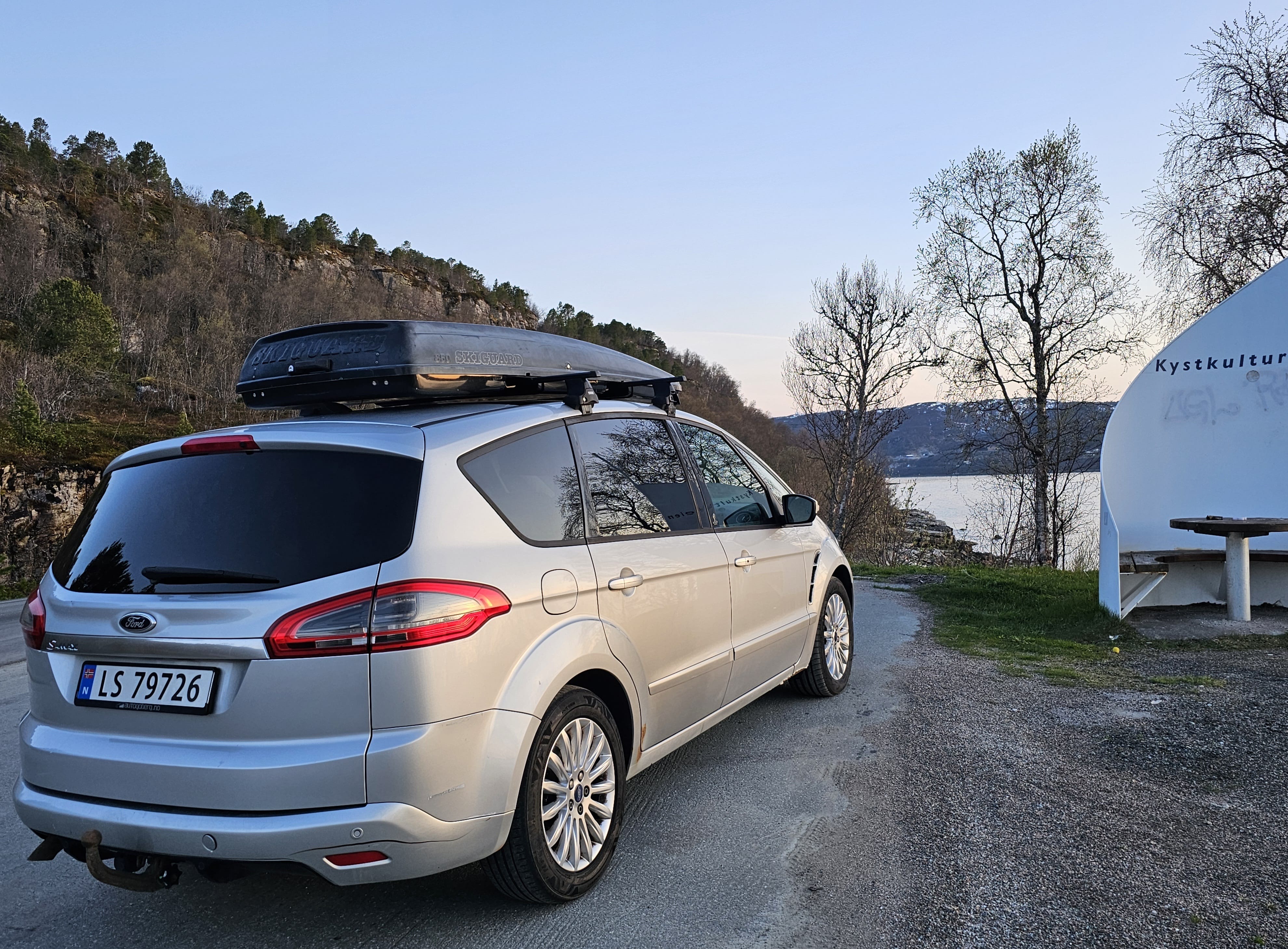 Ford S-Max med Babysete