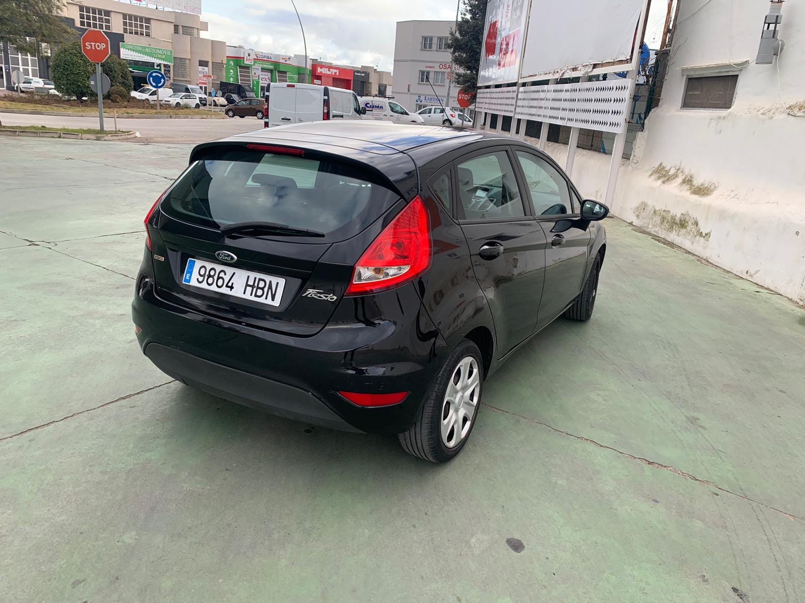 Ford Fiesta avec Siège bébé