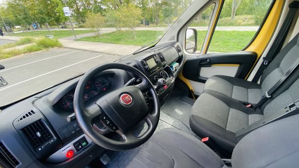 Fiat Ducato Hayon Élévateur L2H2 3,5T avec Dashcam