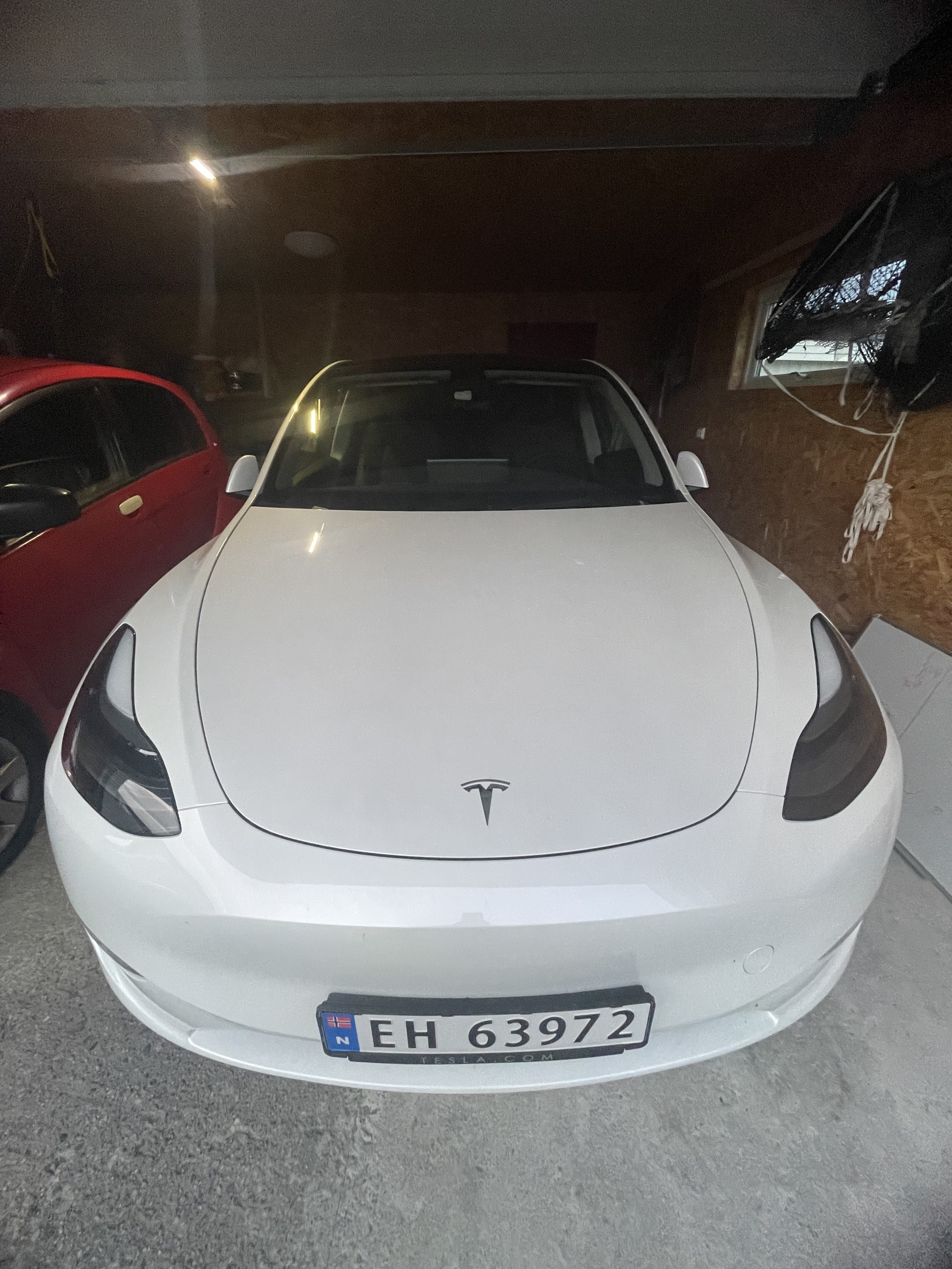 Tesla Model Y, 2024, Electric, automatic