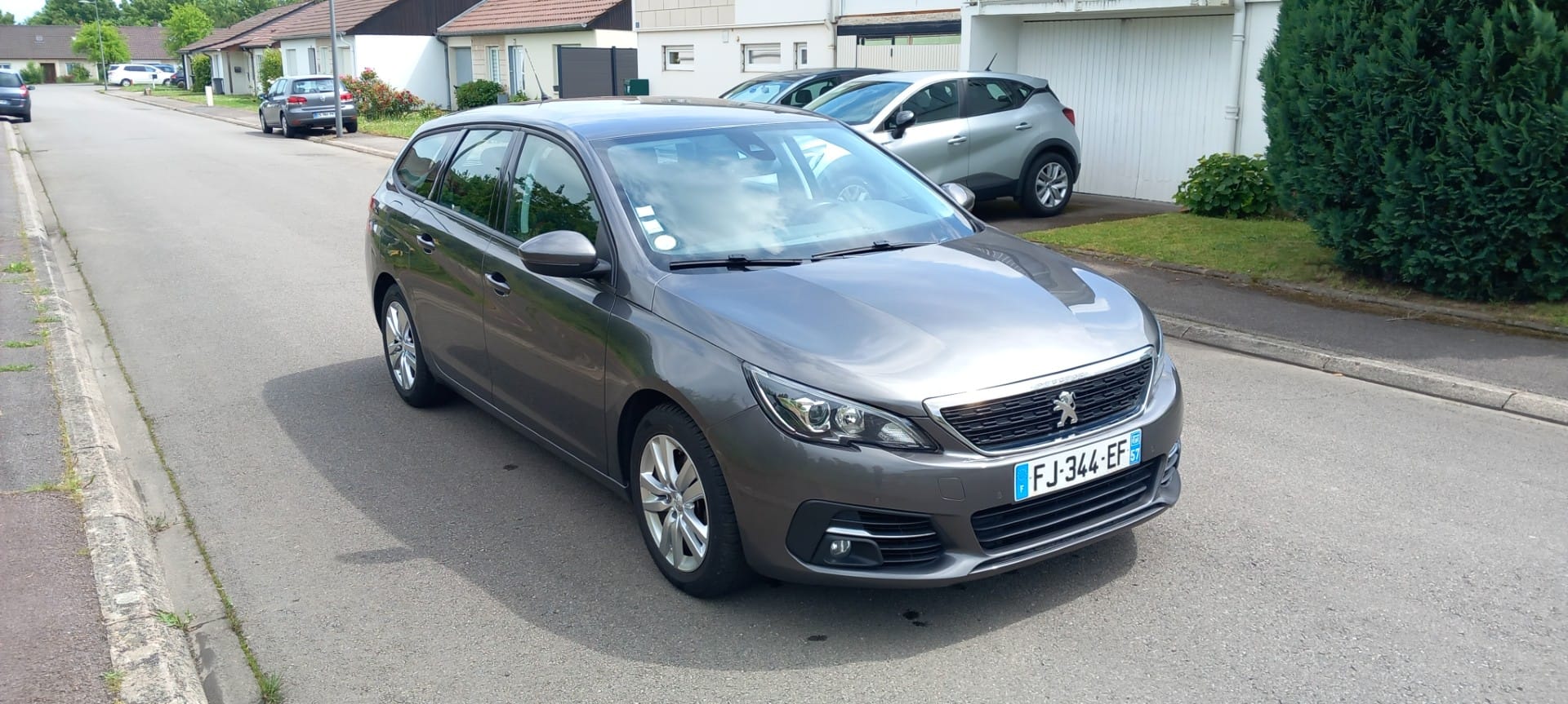 Peugeot 308 SW 1.5 Break Blue HDI 130 Allure 2019, 2019, Diesel