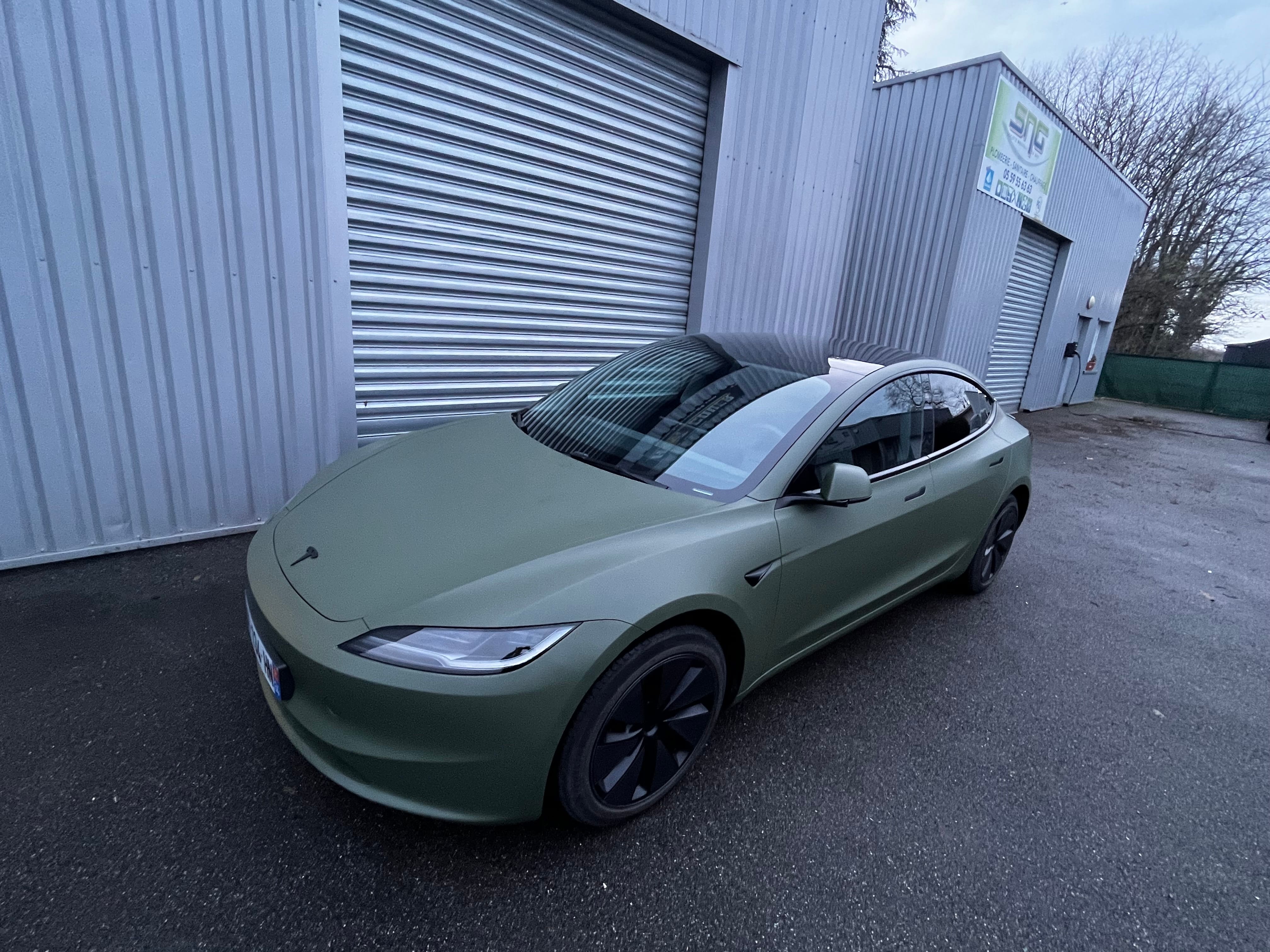 Tesla Model 3 avec Régulateur de vitesse