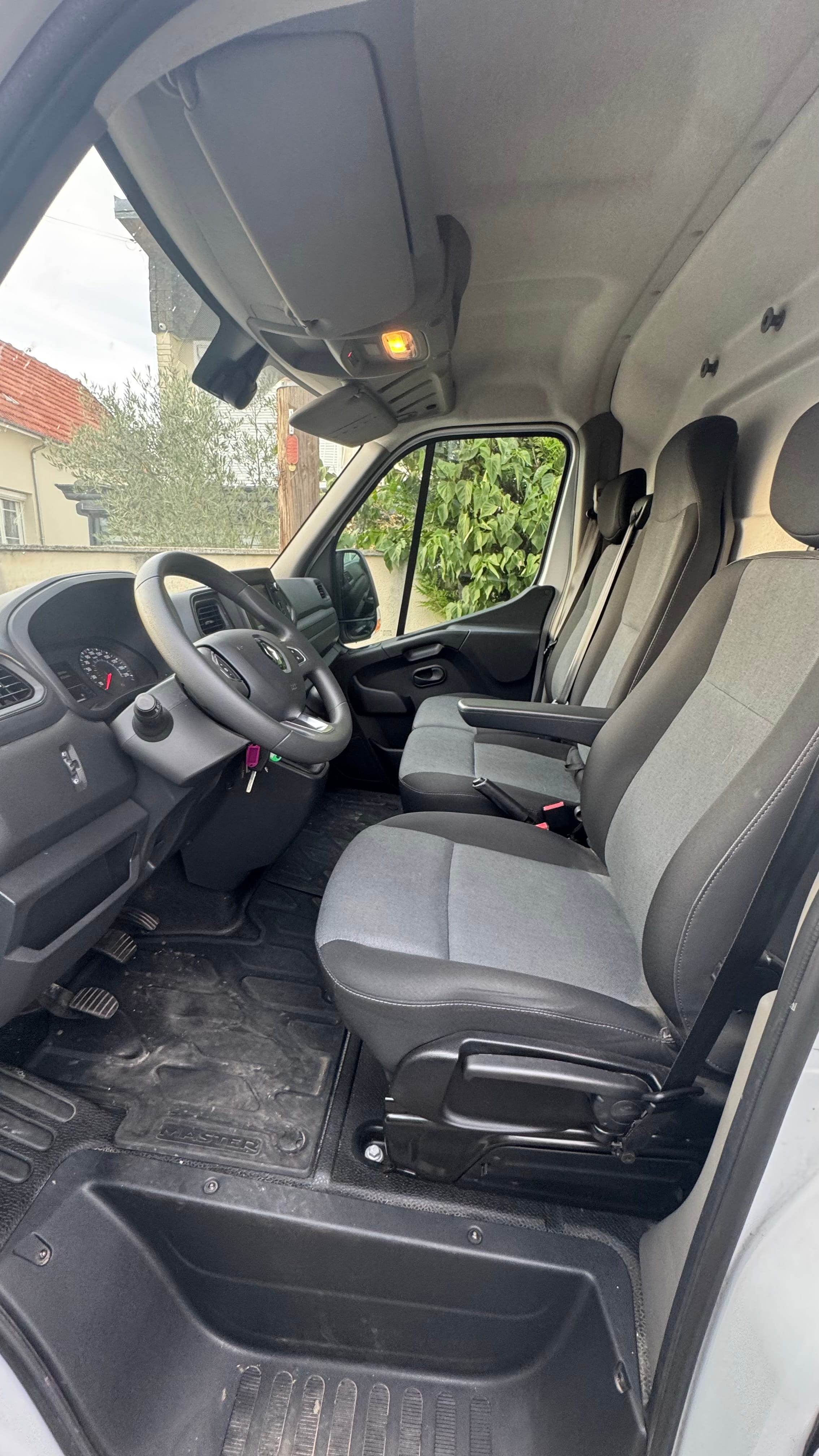 Renault Master avec Port USB
