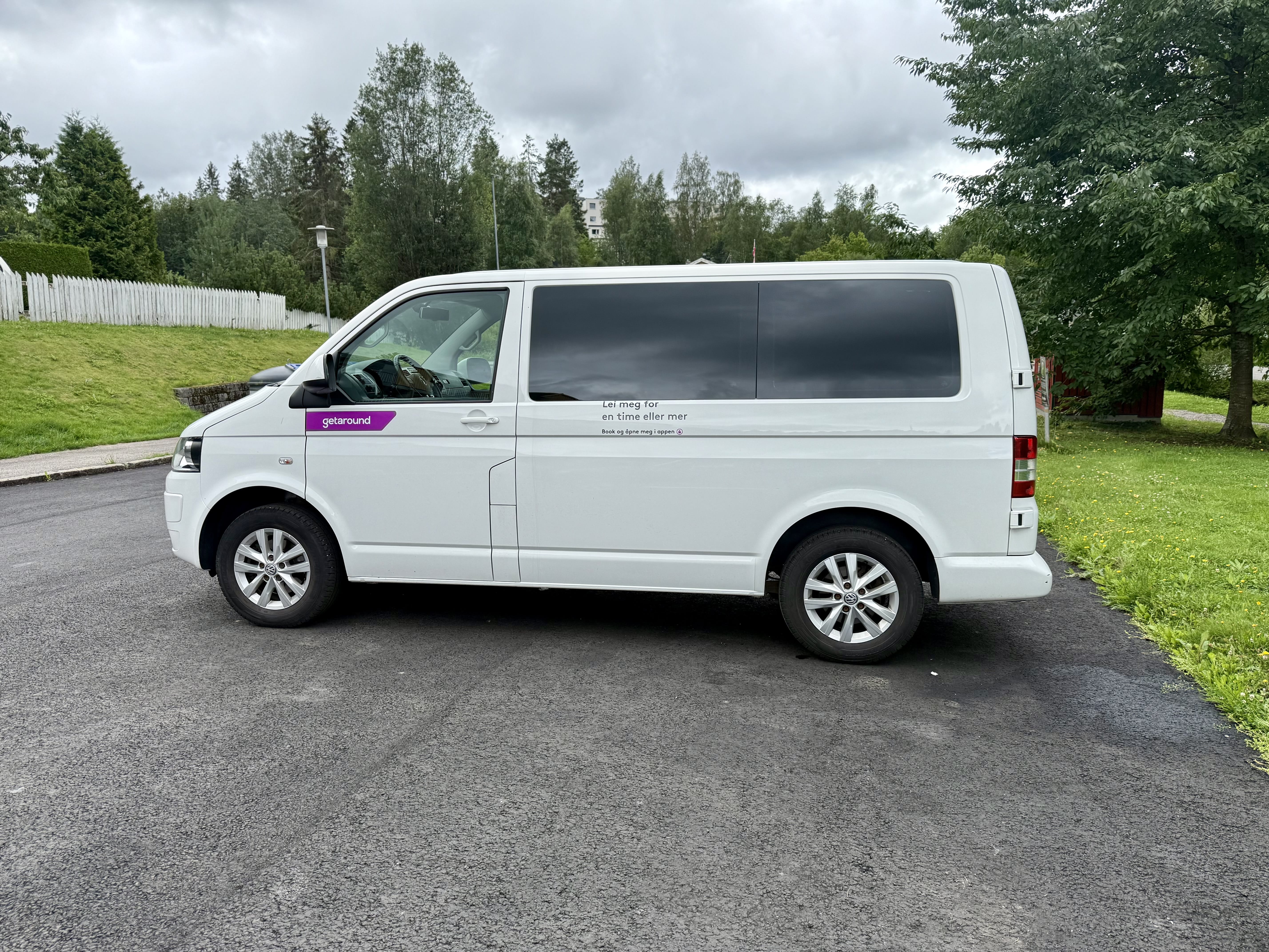 Volkswagen Caravelle 2.0 Tdi 9 seter med automatgir med Aircondition