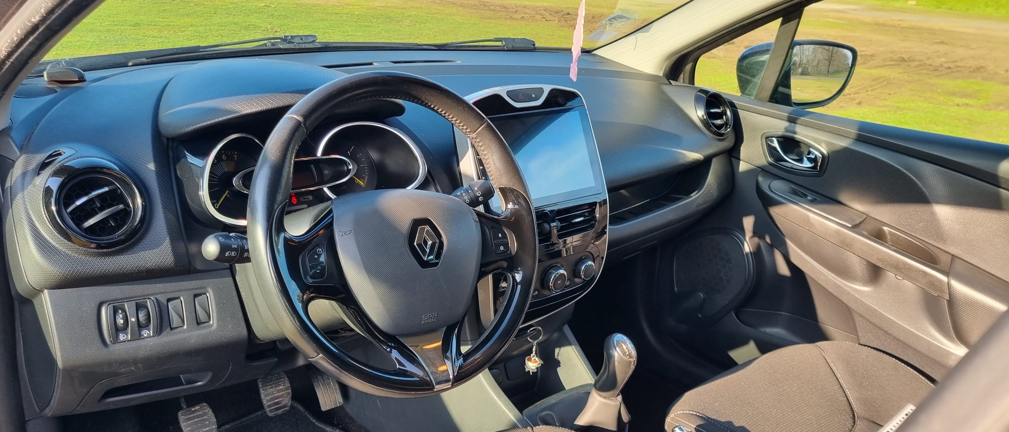 Renault Clio avec GPS