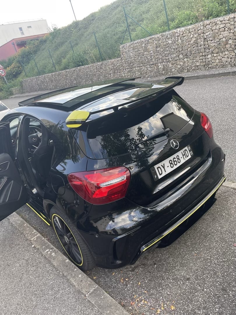 Mercedes-Benz Classe A 220 avec GPS