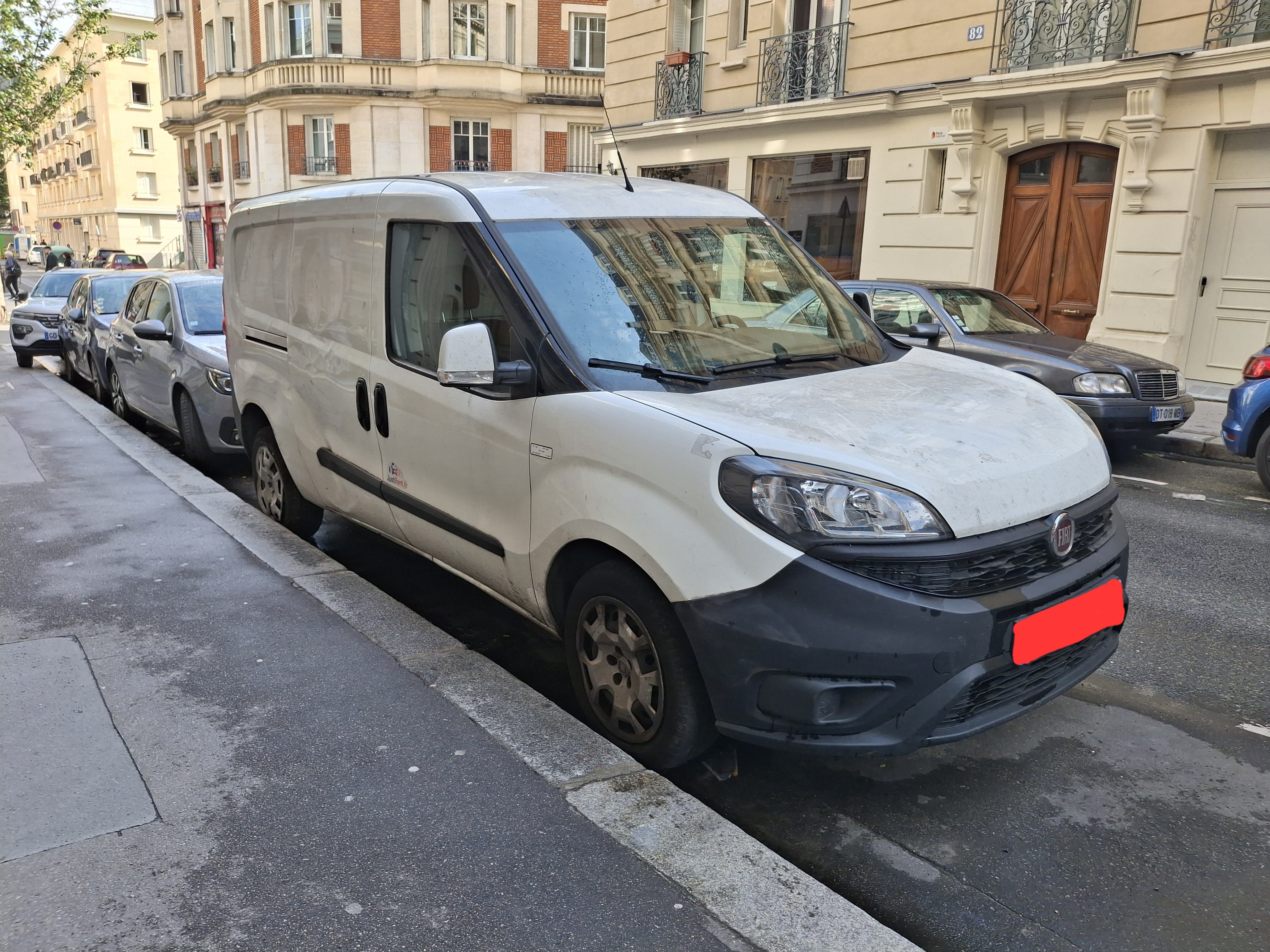 Fiat Doblo Cargo Maxi (=rallongé) essence/GNV (GA373) (clim, 3 places, GPS, USB,  ...) avec Climatisation