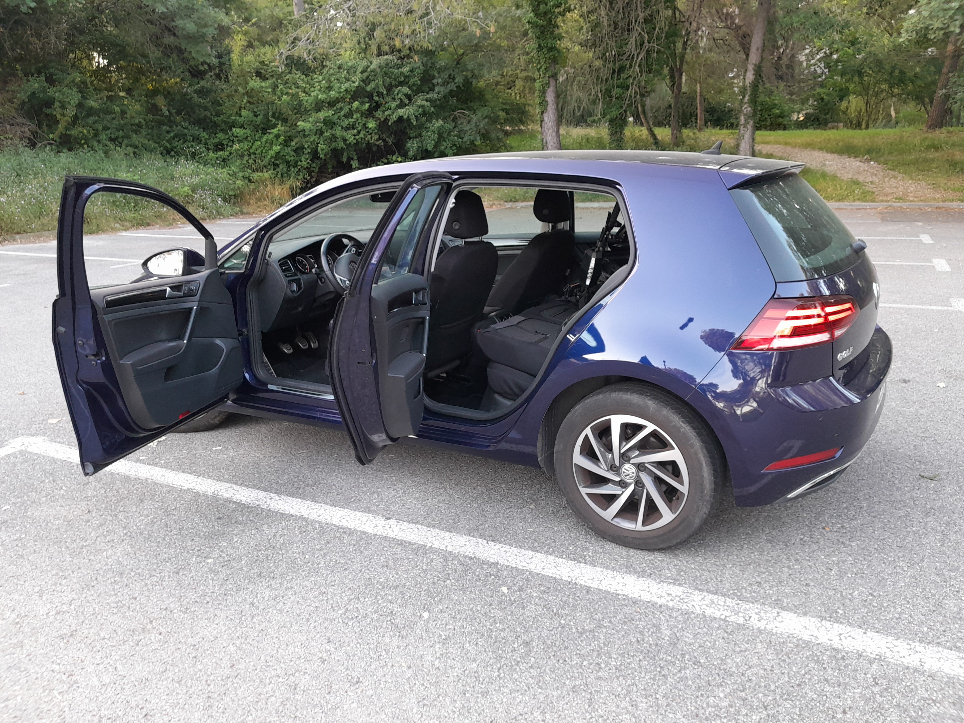 Volkswagen Golf Tsi 1.0 avec Climatisation