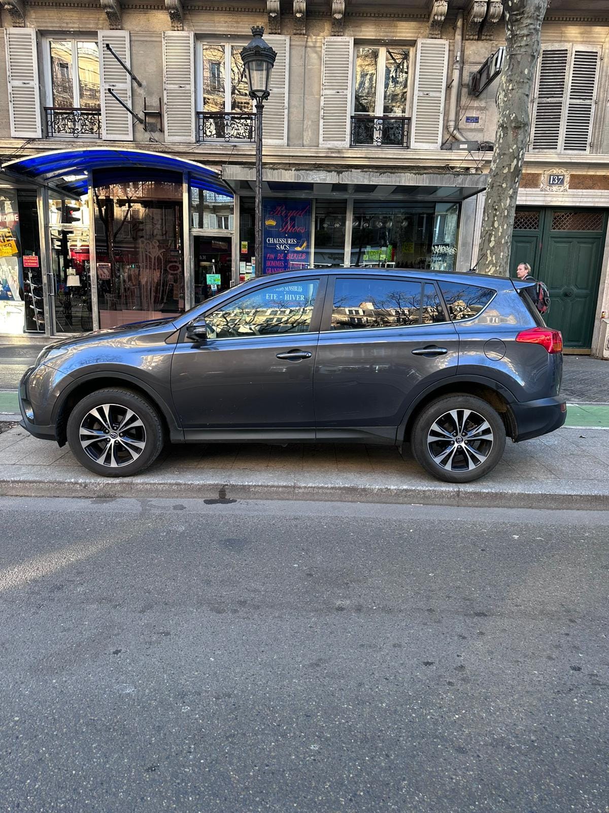 Toyota RAV4 2.0 D-4D avec Climatisation