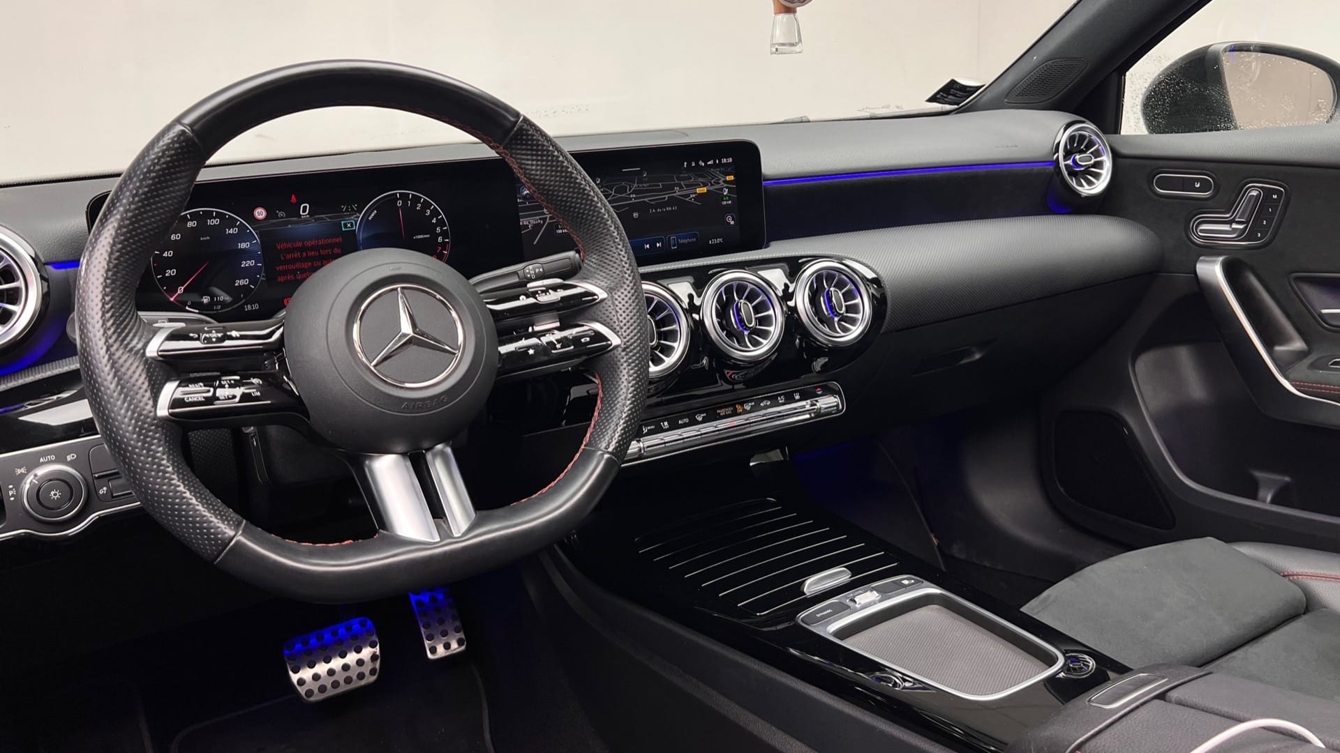 Mercedes-Benz Classe A 250 e avec Régulateur de vitesse