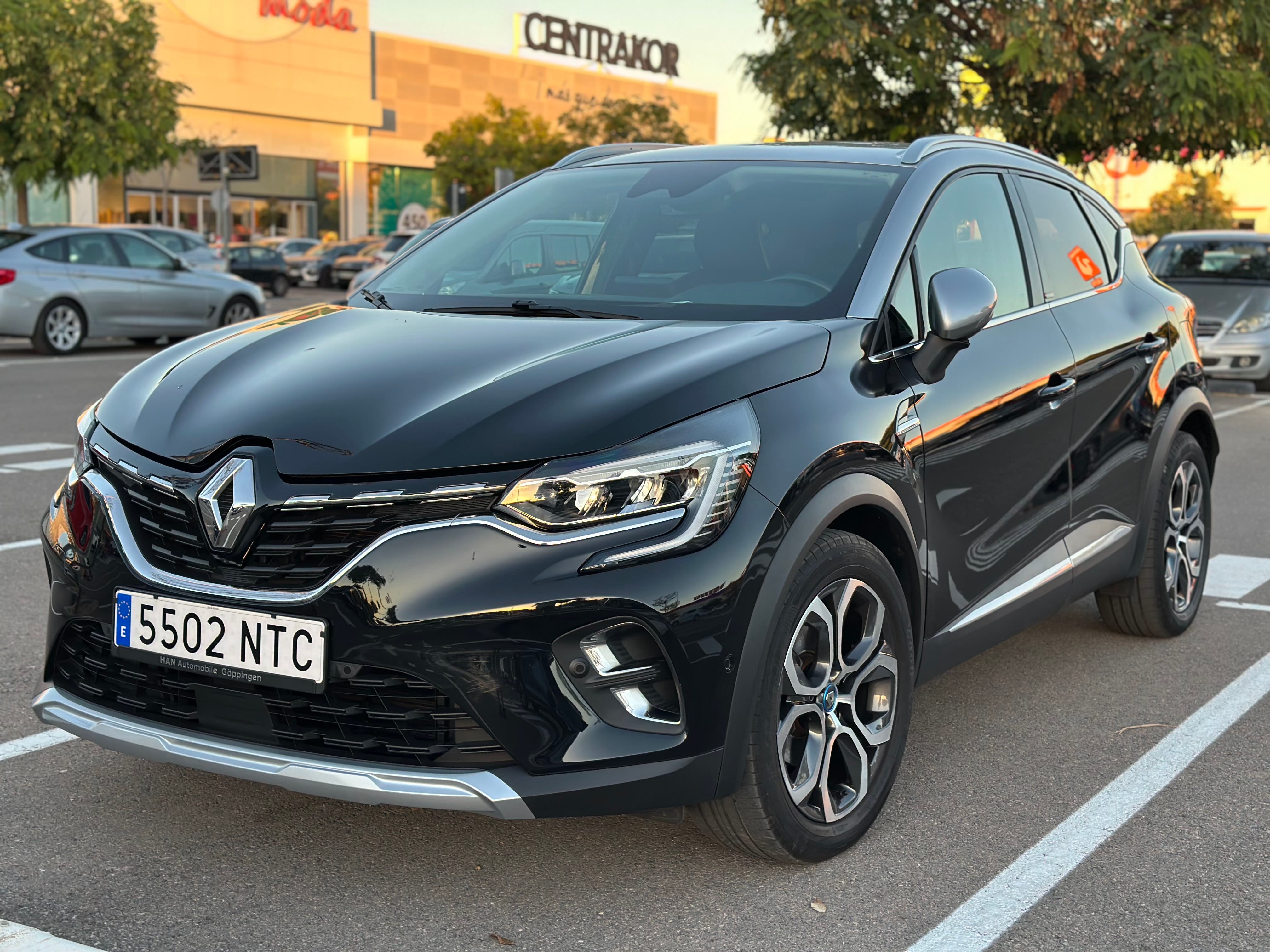 Renault Captur, 2020, Gasolina 95 / Eléctrico (híbrido), Automático