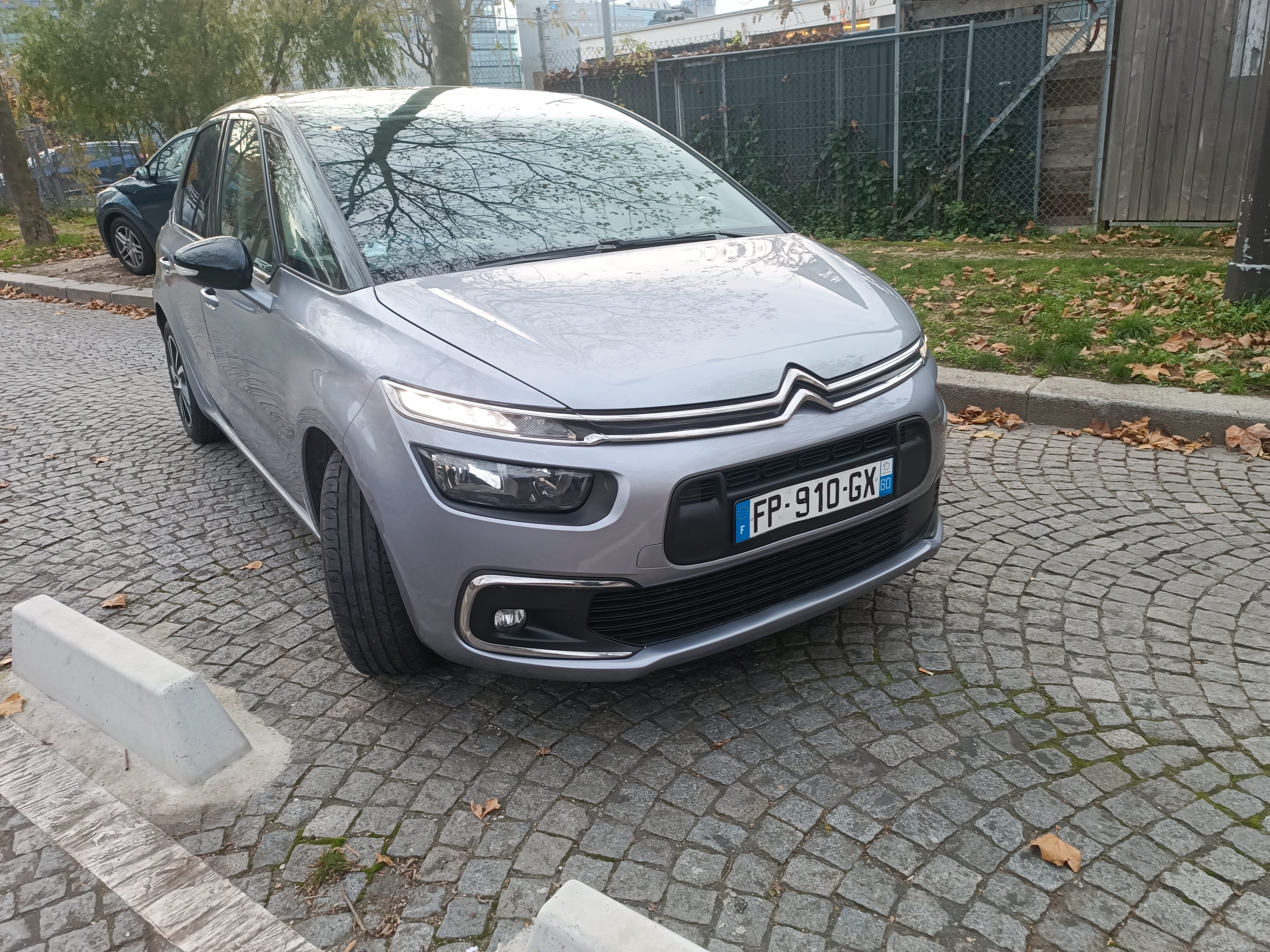 Citroen C4 Spacetourer avec Climatisation