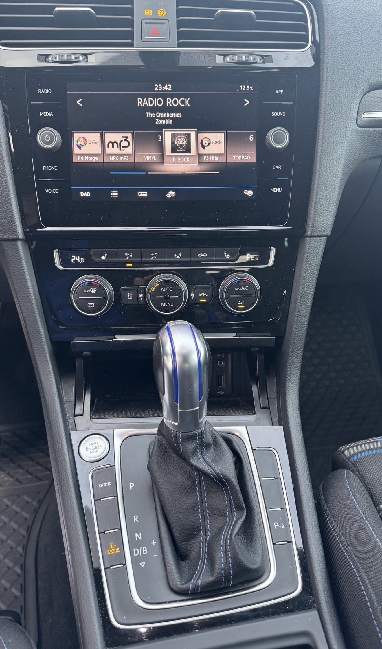 Volkswagen Golf with Bluetooth audio