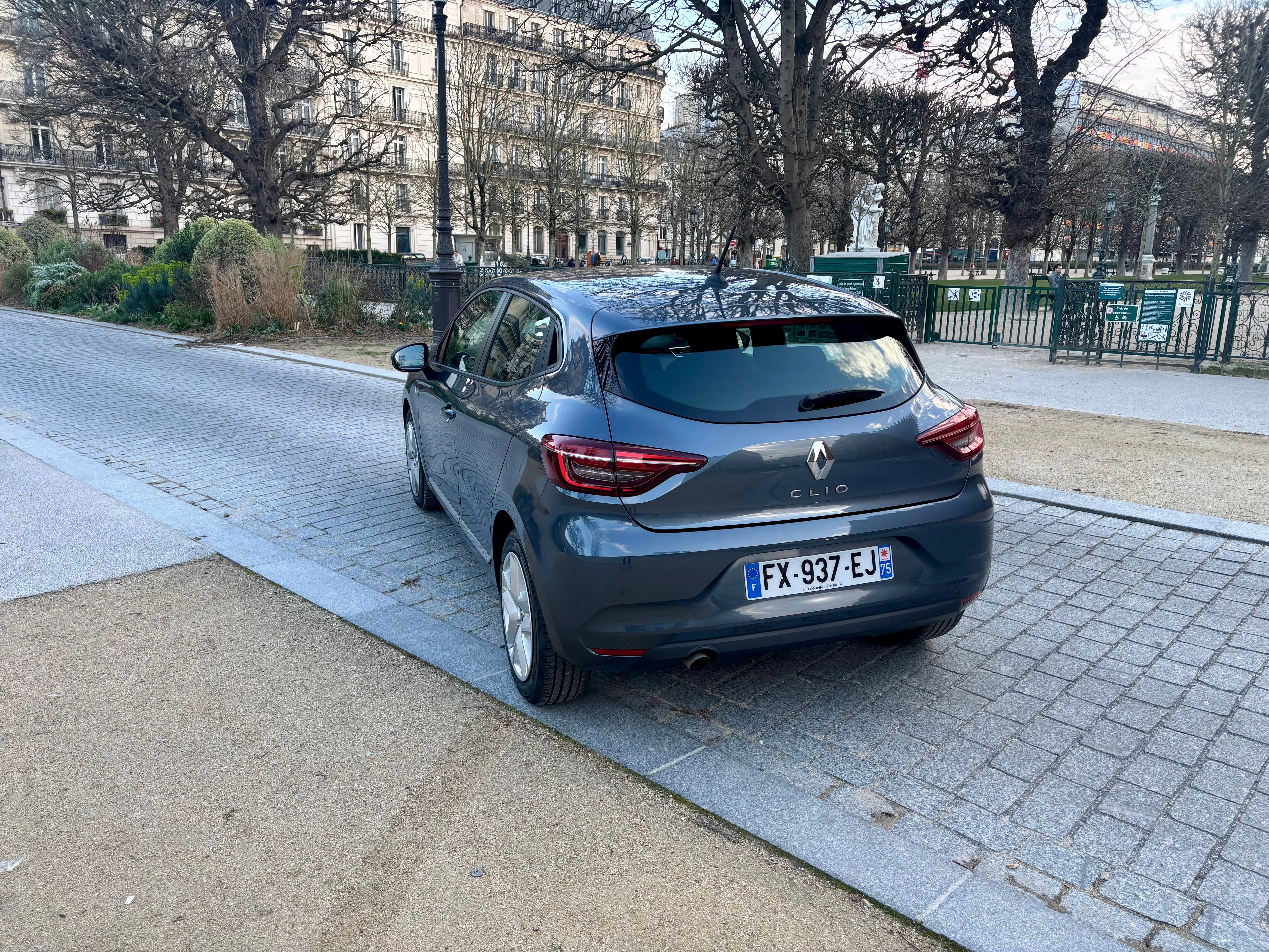 Renault Clio Porte Châtillon / périphérique avec GPS