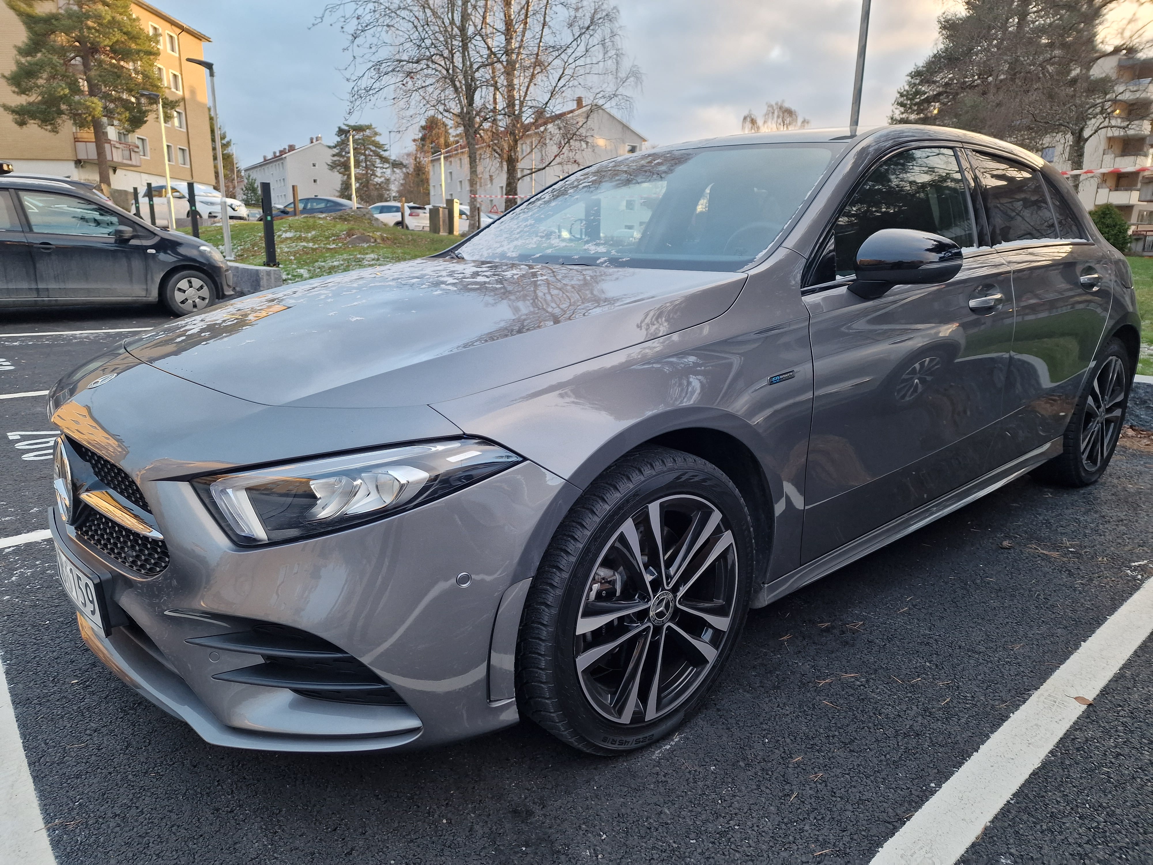 Mercedes-Benz A-Klasse 250 e, 2020, Blyfri 95 / Elektrisk (hybrid), automatisk