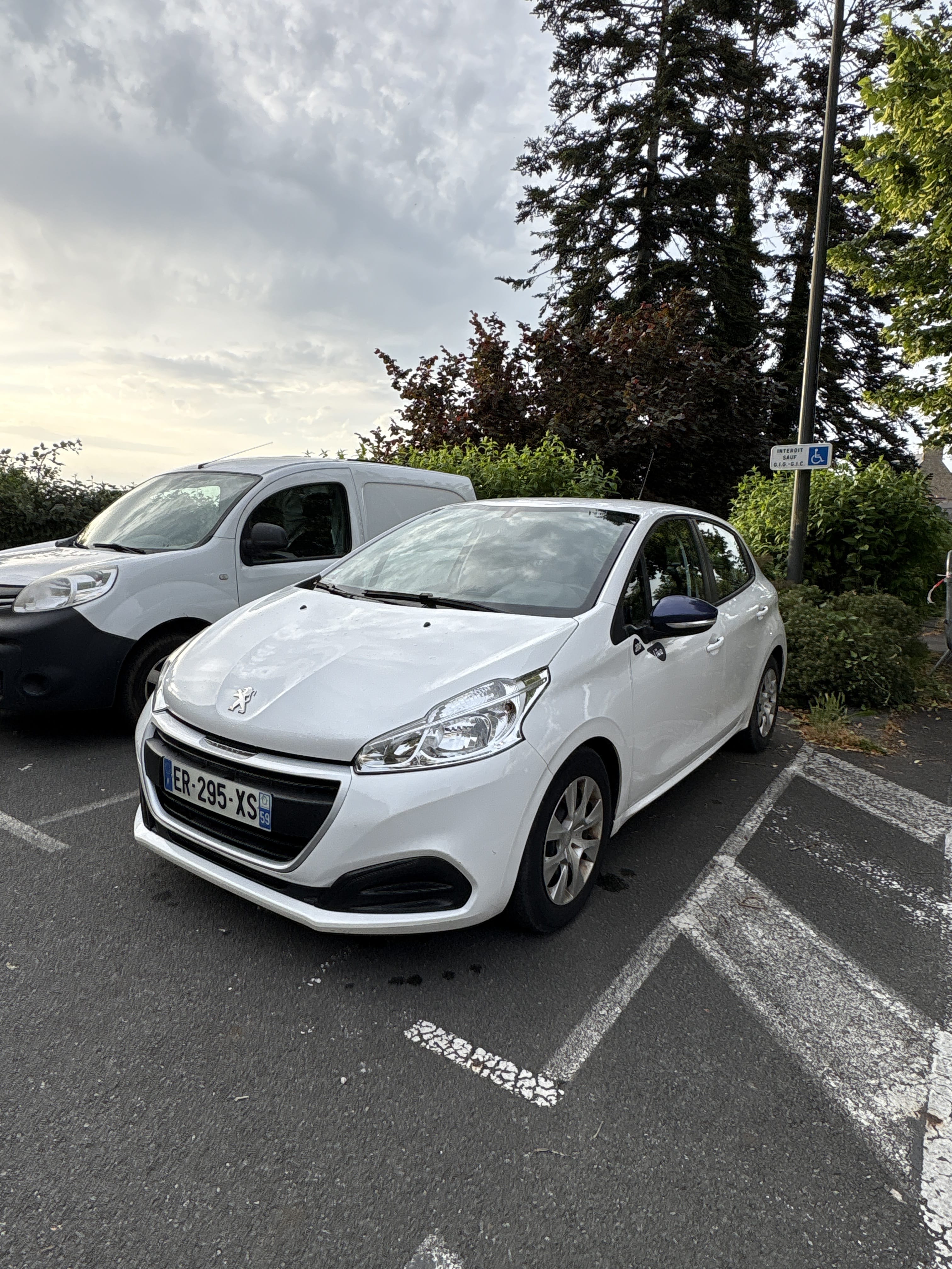 Peugeot 208, 2017, Essence 95