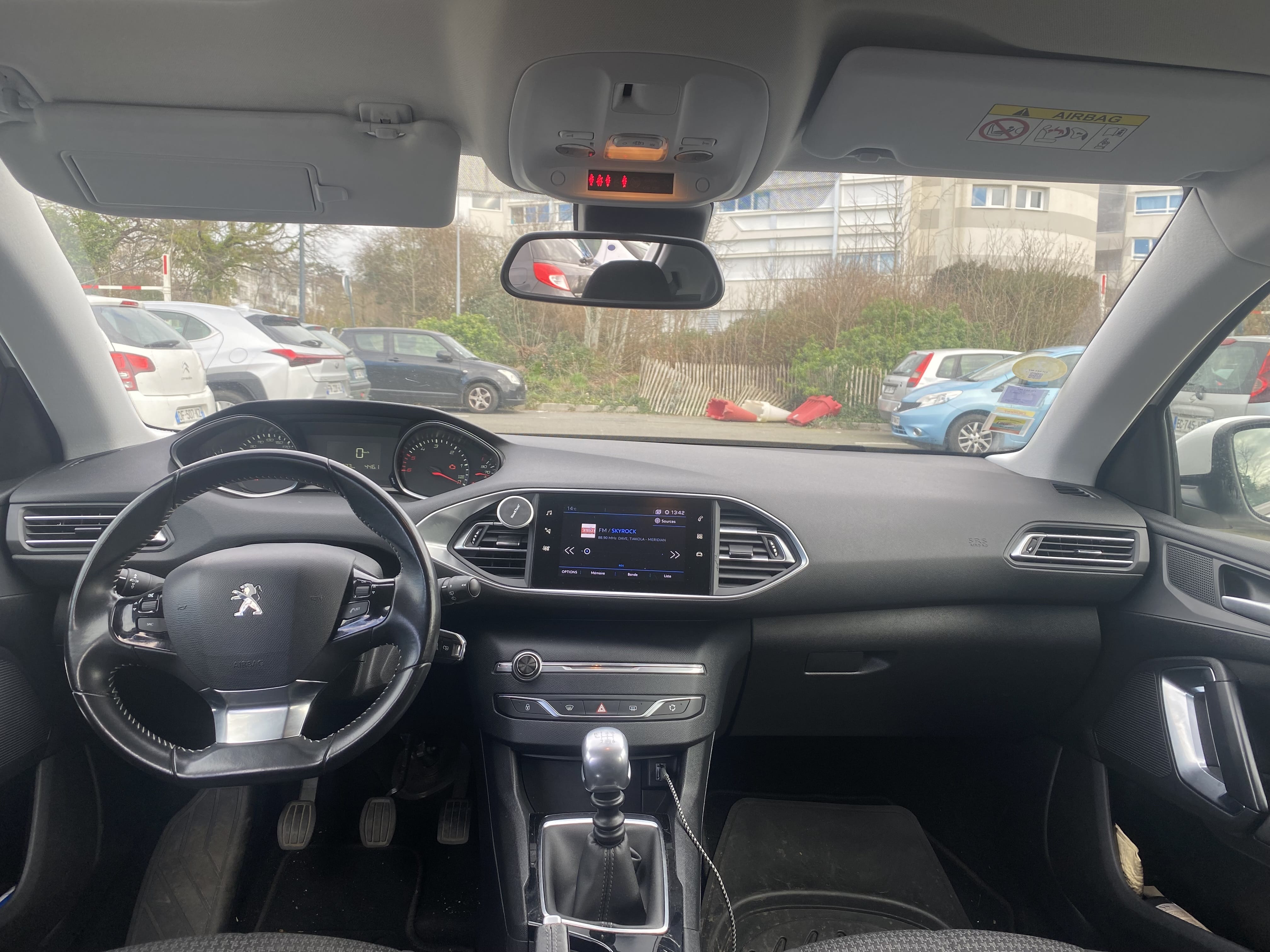 Peugeot 308 avec GPS