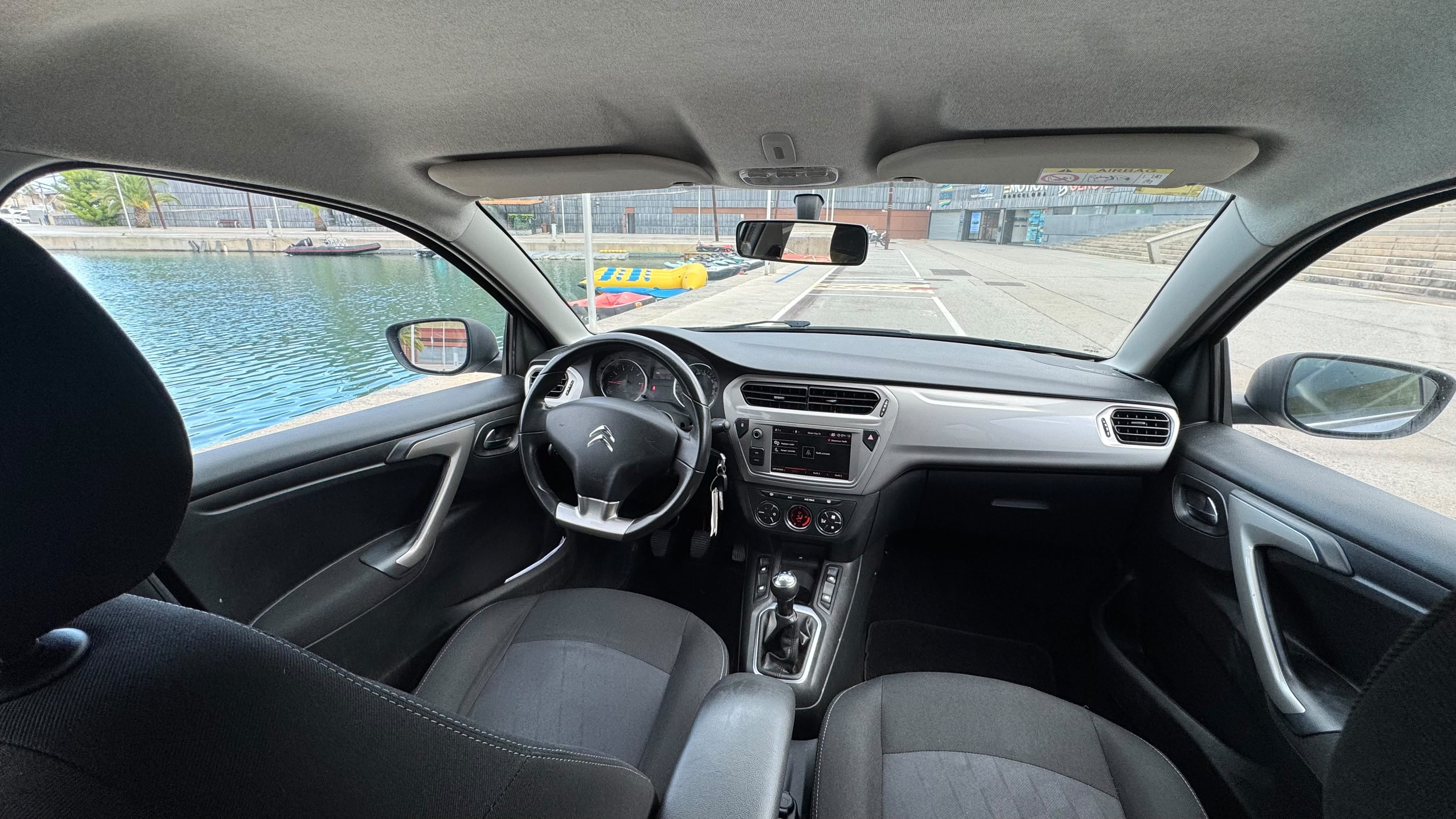 Citroen C-Elysée con GPS