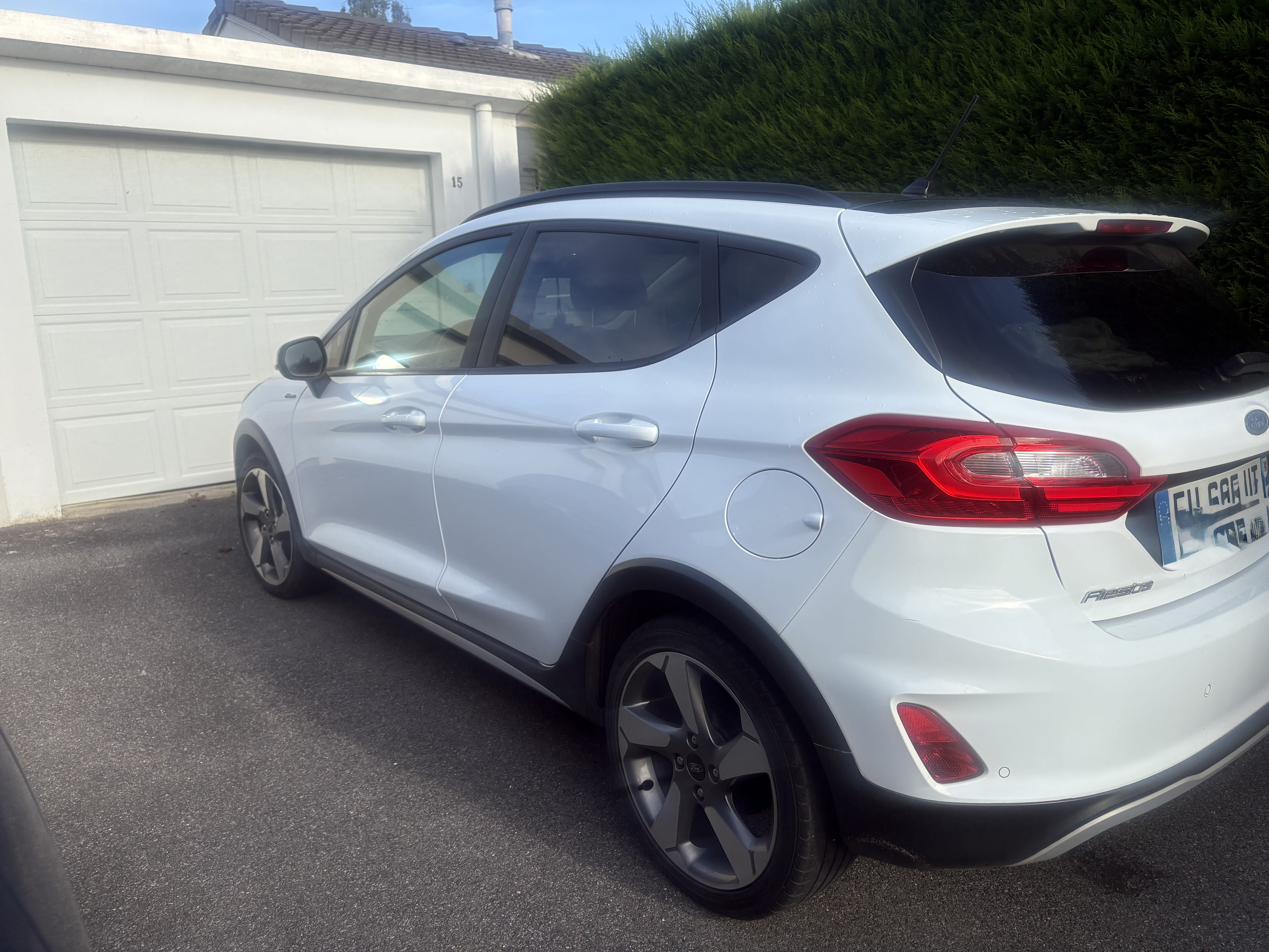 Ford Fiesta avec Climatisation