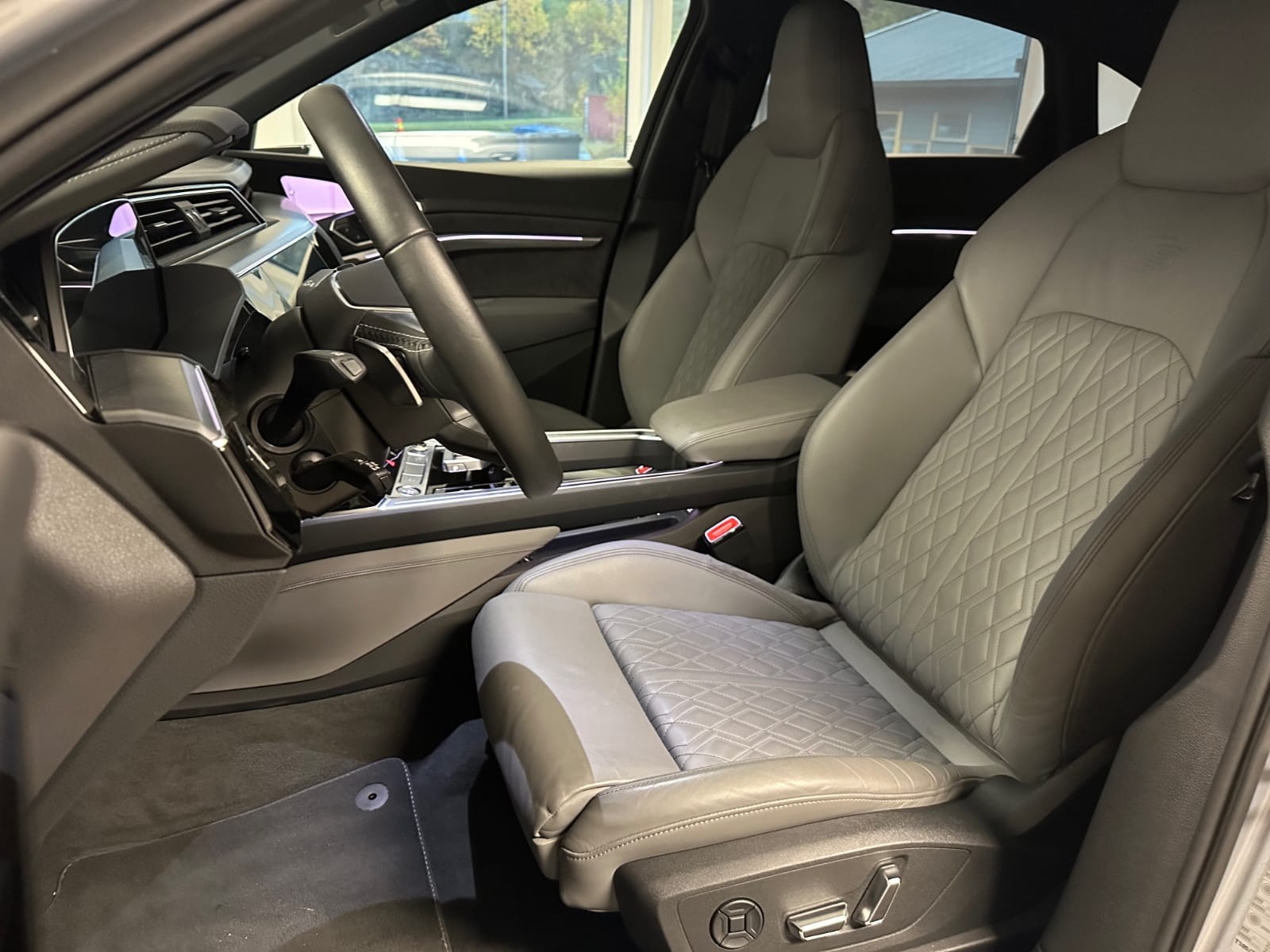 Audi e-tron Sportback med GPS