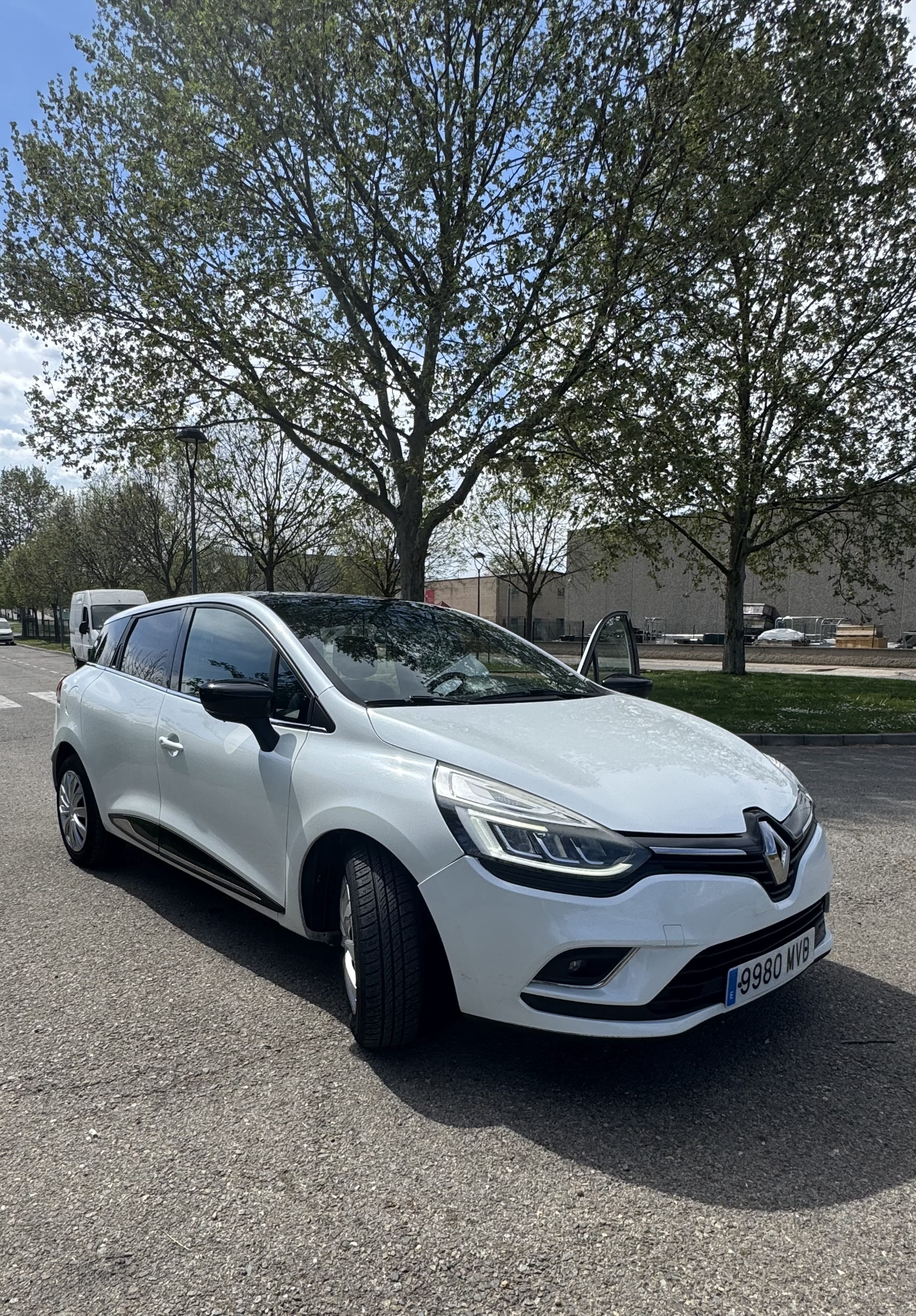 Renault Clio, 2024, Gasolina 95