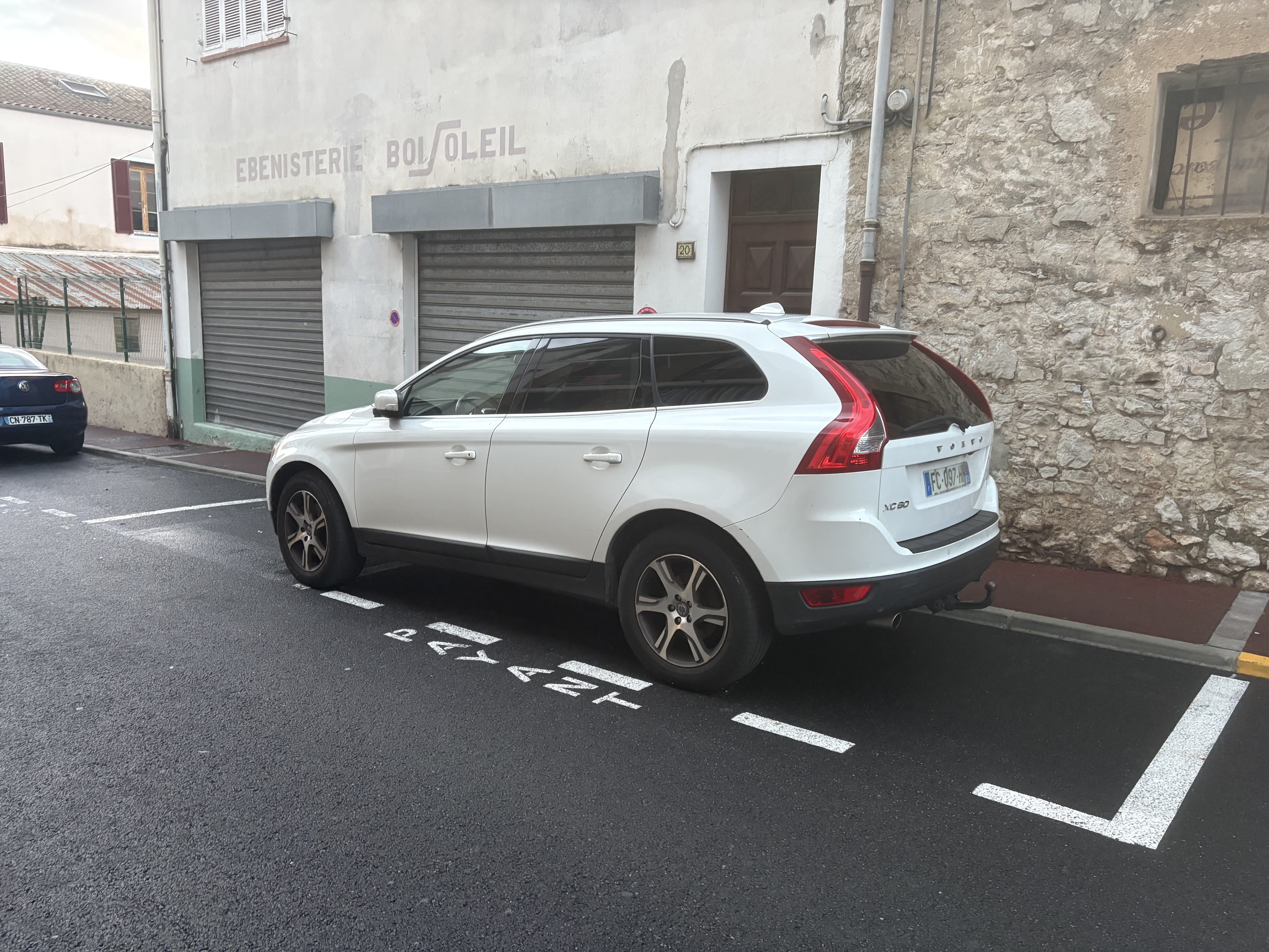 Volvo XC60 D5 AWD 215 CH avec Régulateur de vitesse