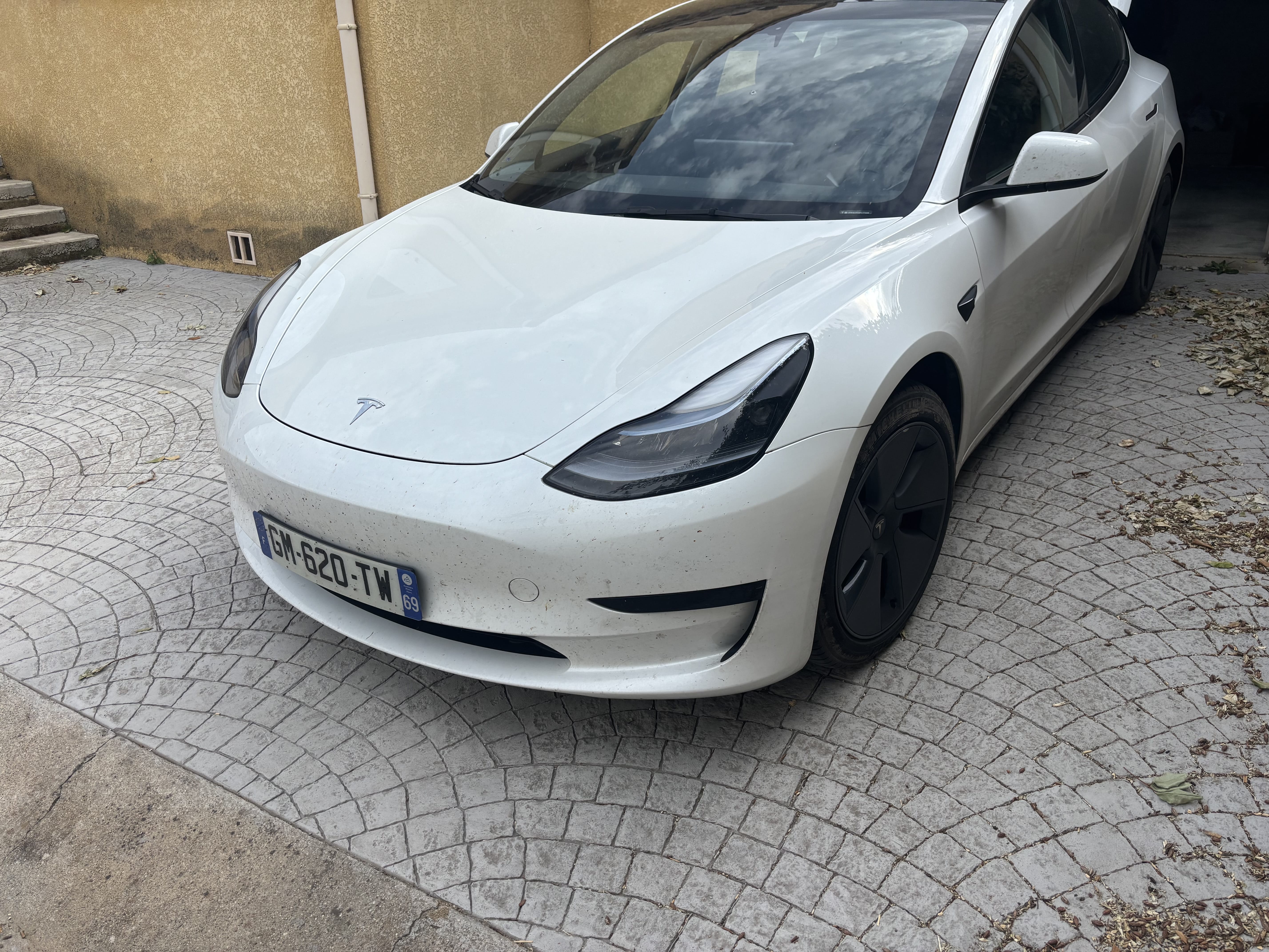 Tesla Model 3 avec Caméra de recul