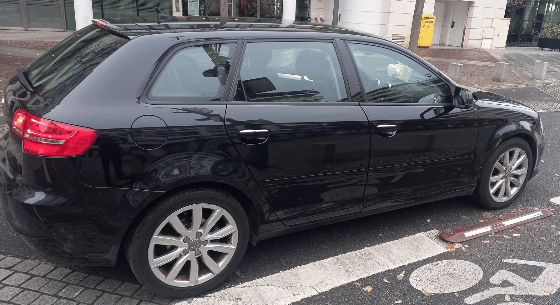 Audi A3 Sportback Ambition luxe avec Climatisation