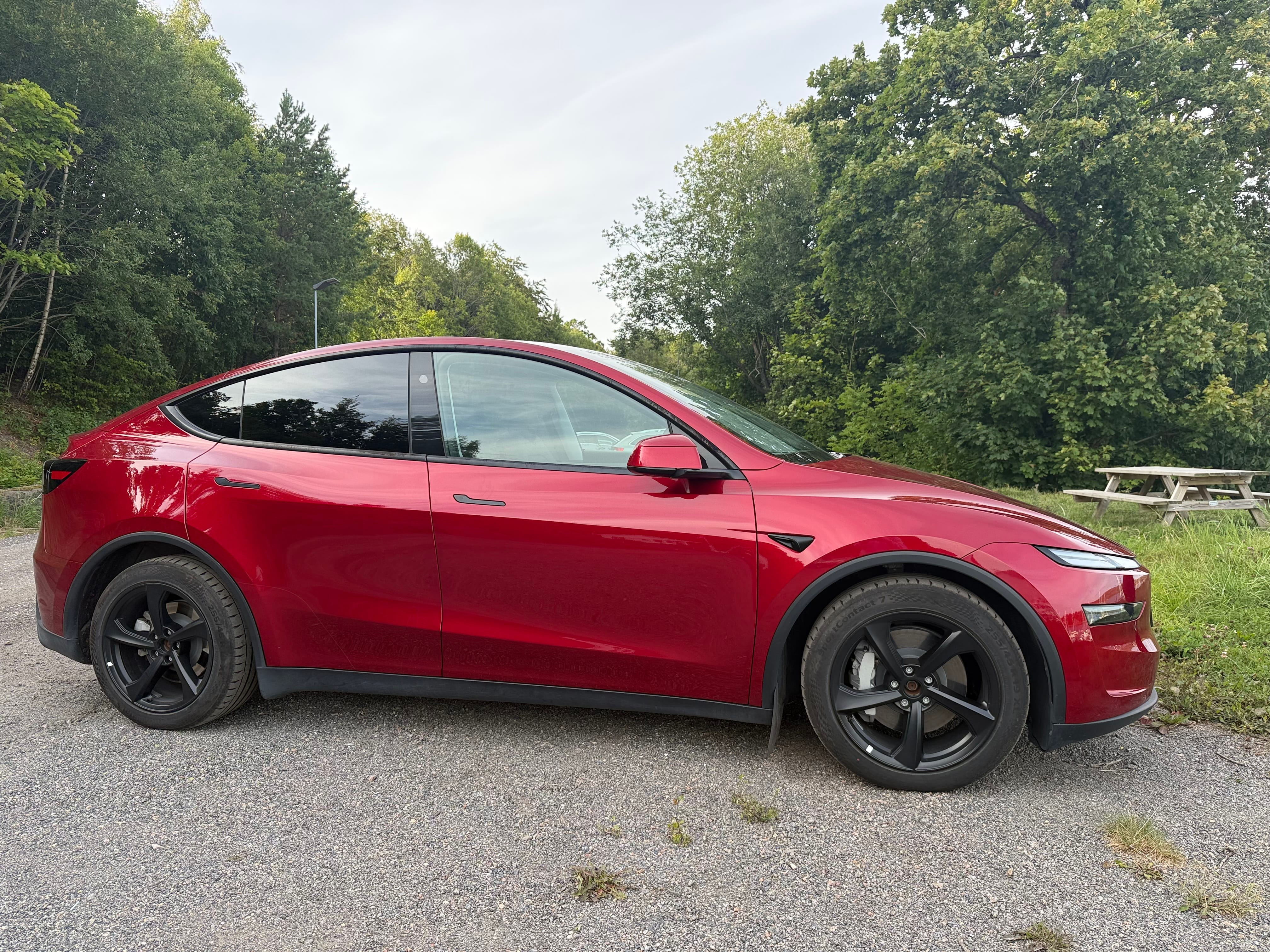 Tesla Model Y Long Range med Dashcam