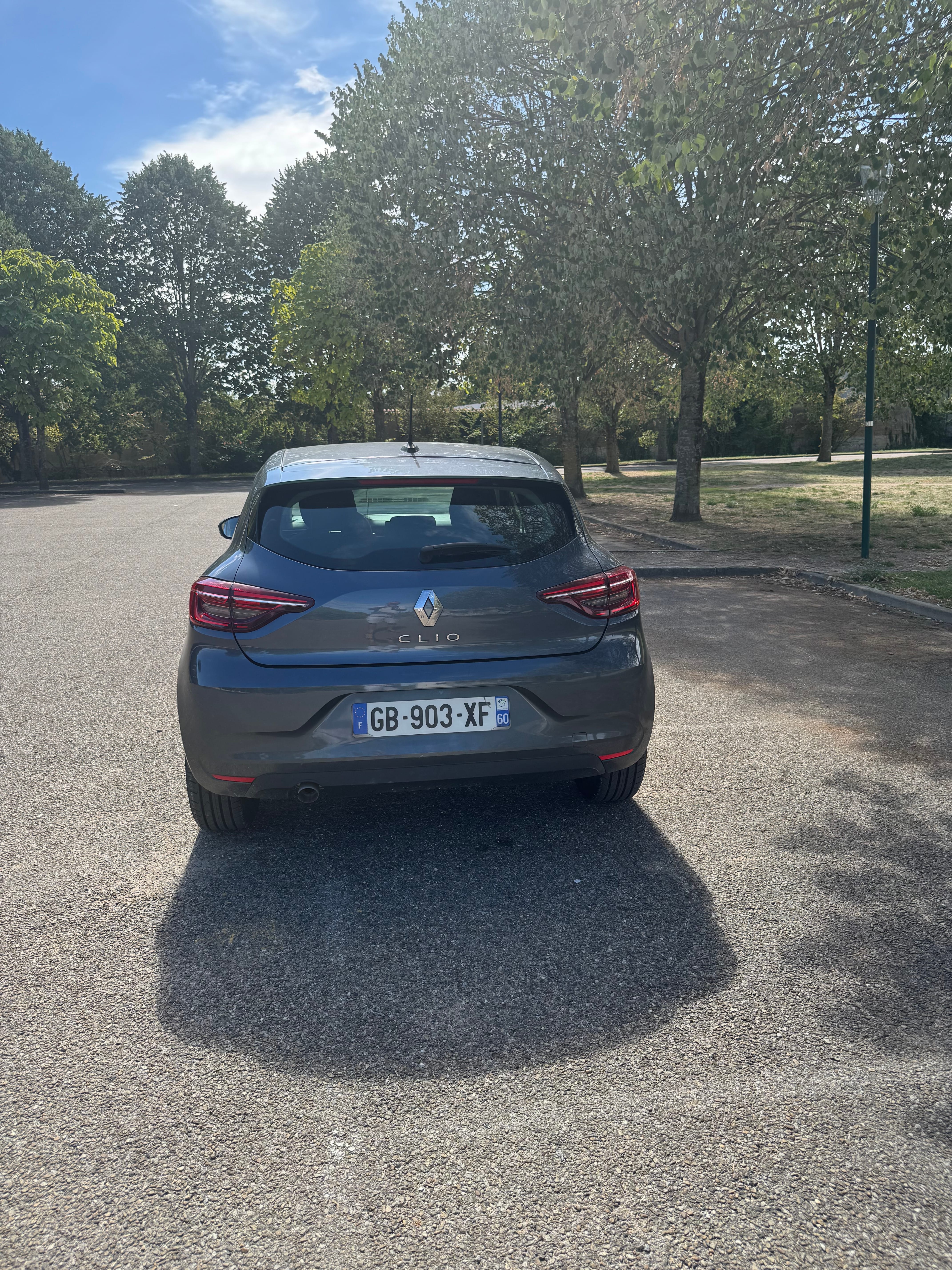 Renault Clio 1.0 tce avec Régulateur de vitesse
