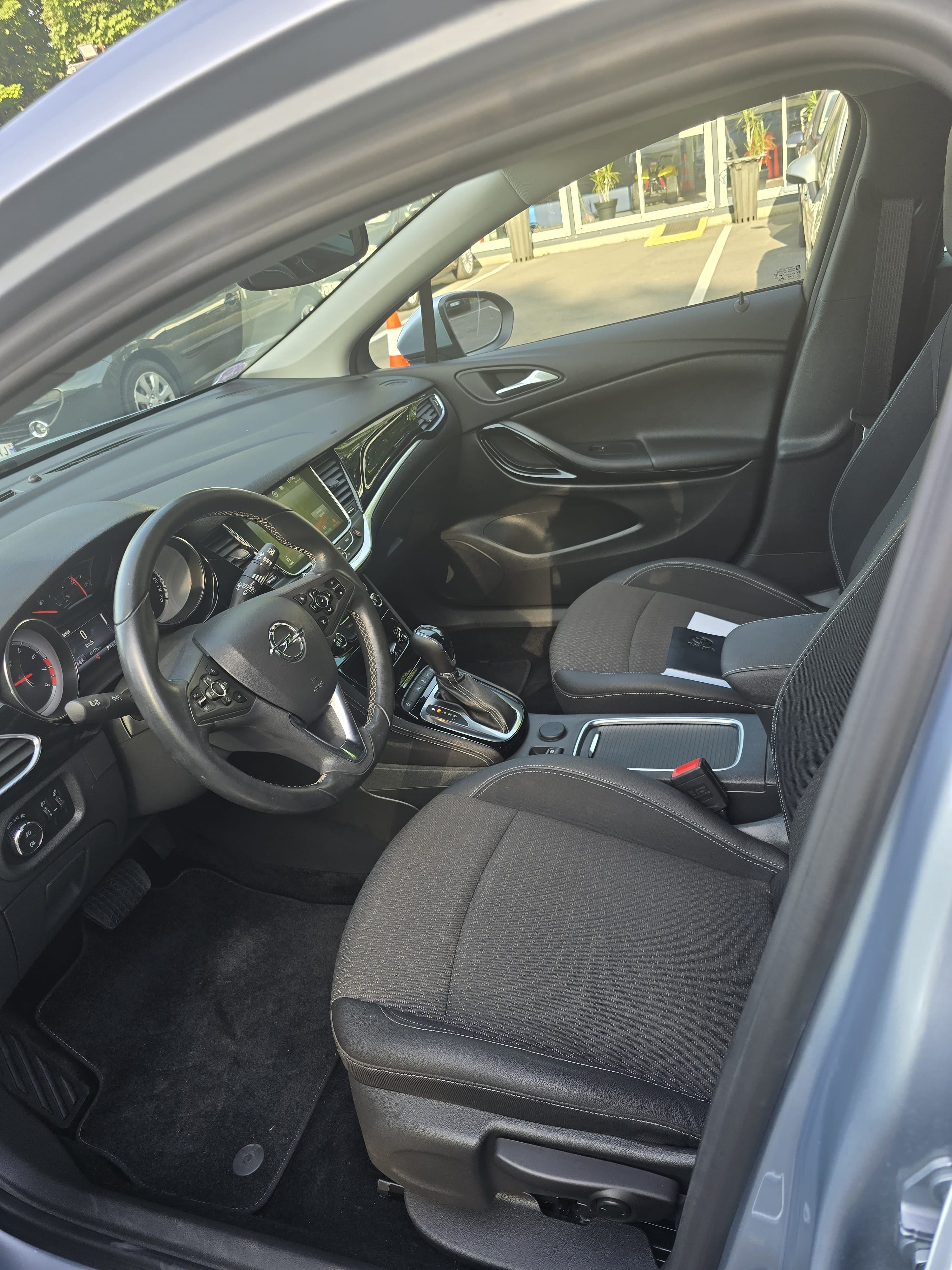 Opel Astra avec Audio Bluetooth