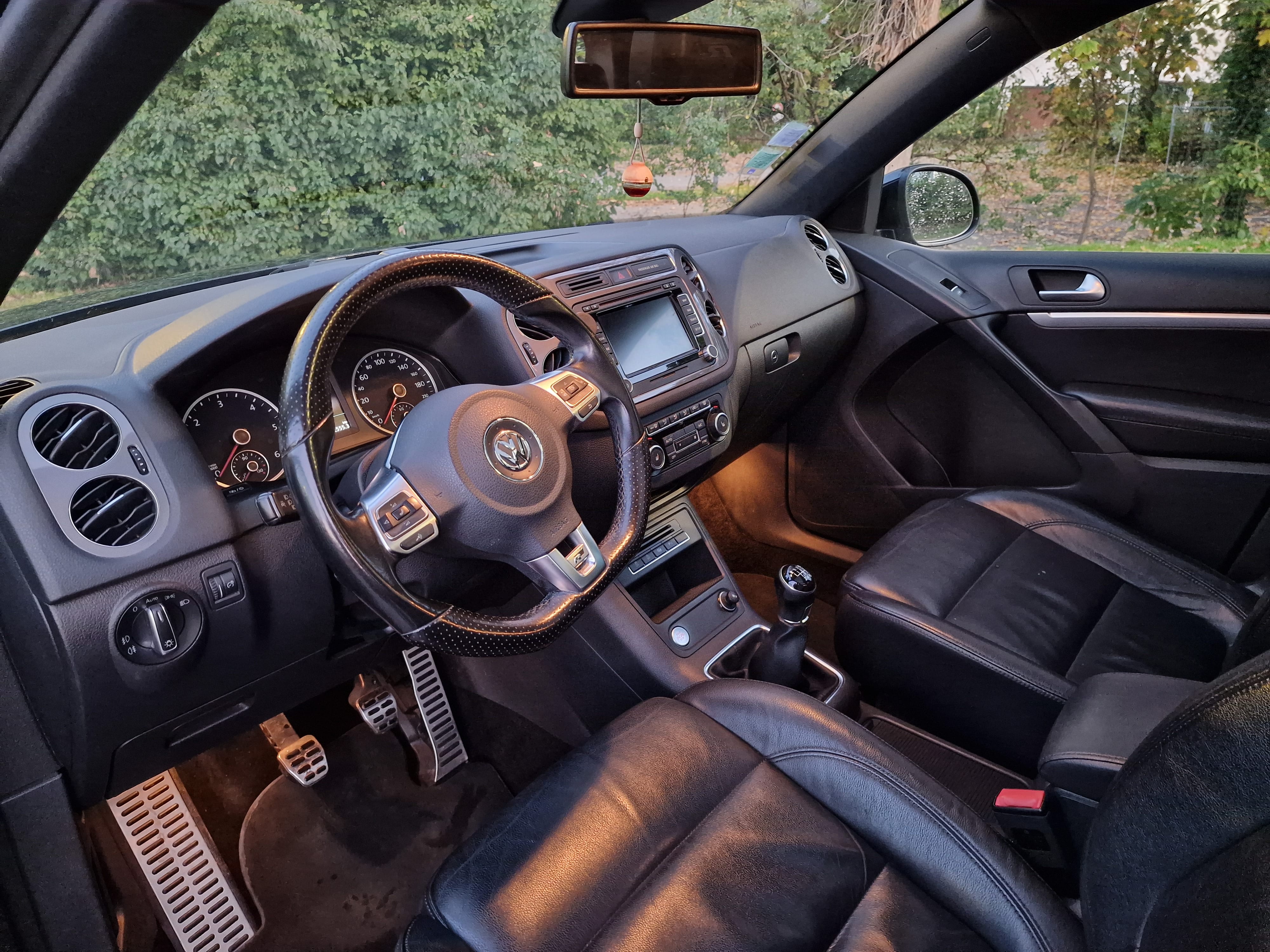 Volkswagen Tiguan SE R-Line Black 4MOTION 2.0