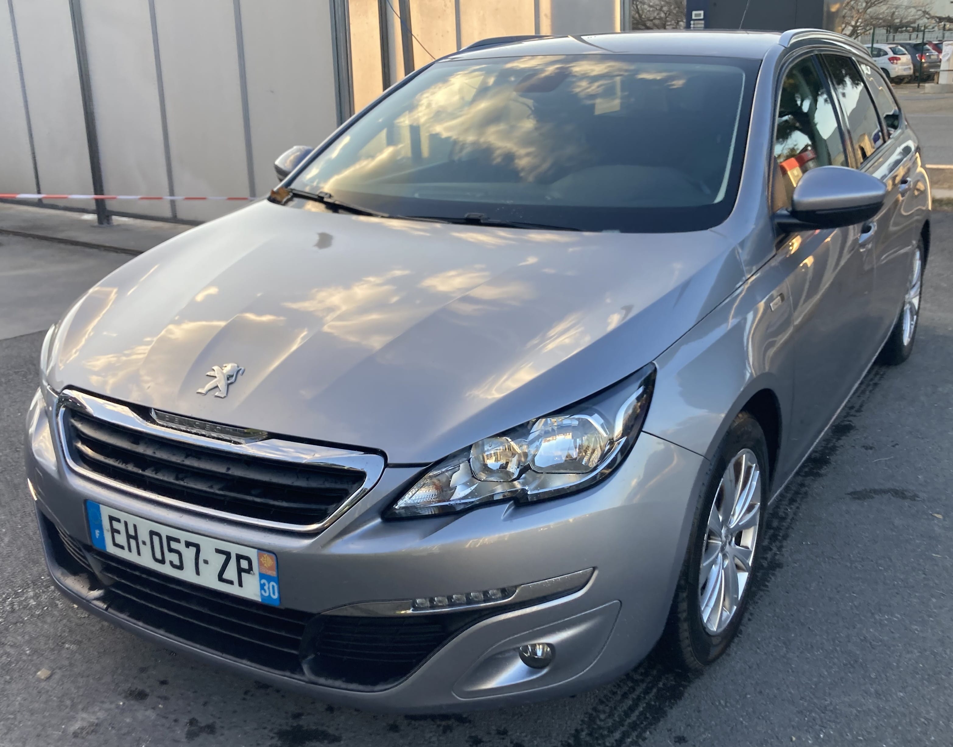 Peugeot 308 SW 1.2L, 2016, Essence 95