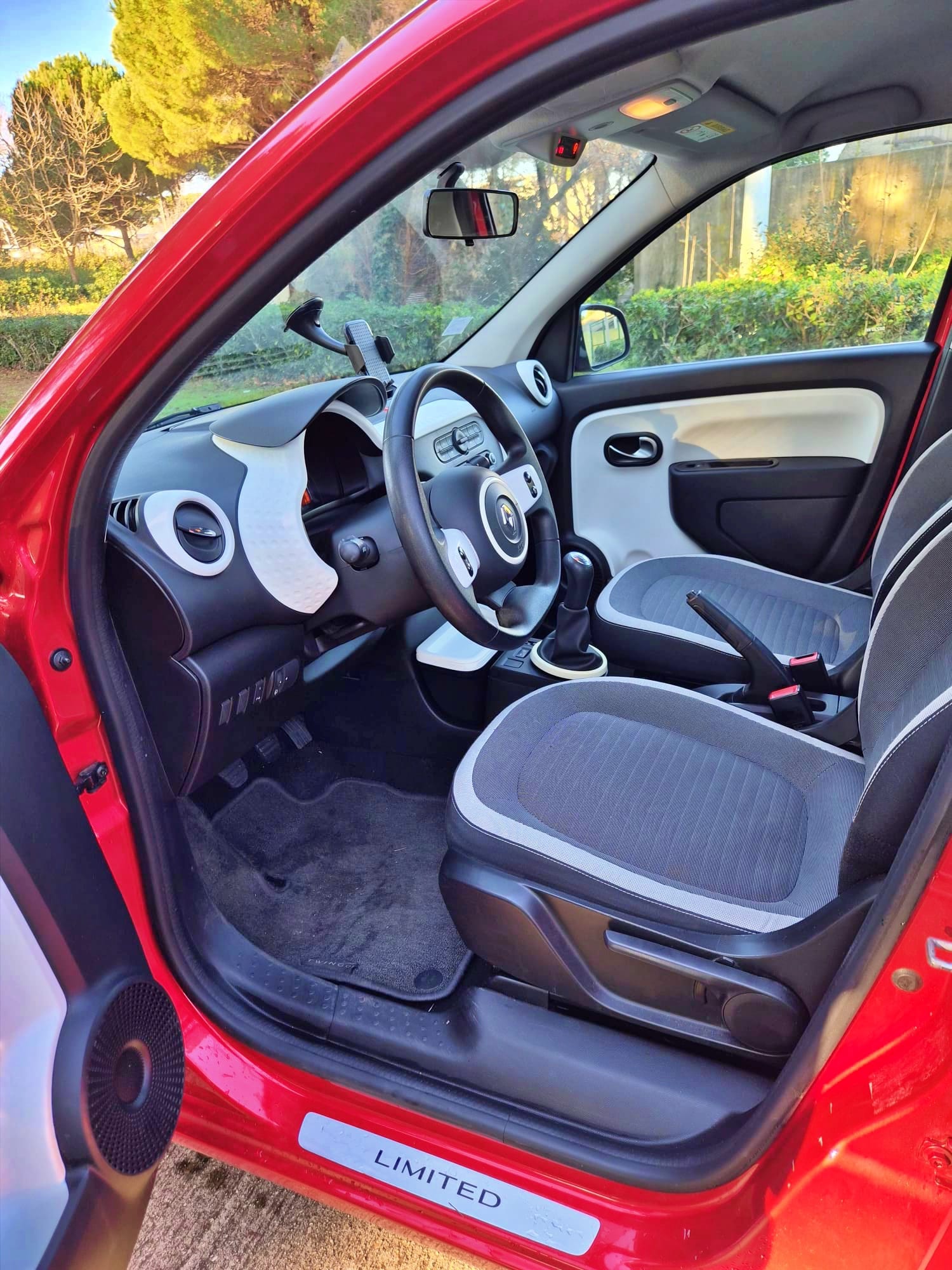 Renault Twingo III avec Audio Bluetooth