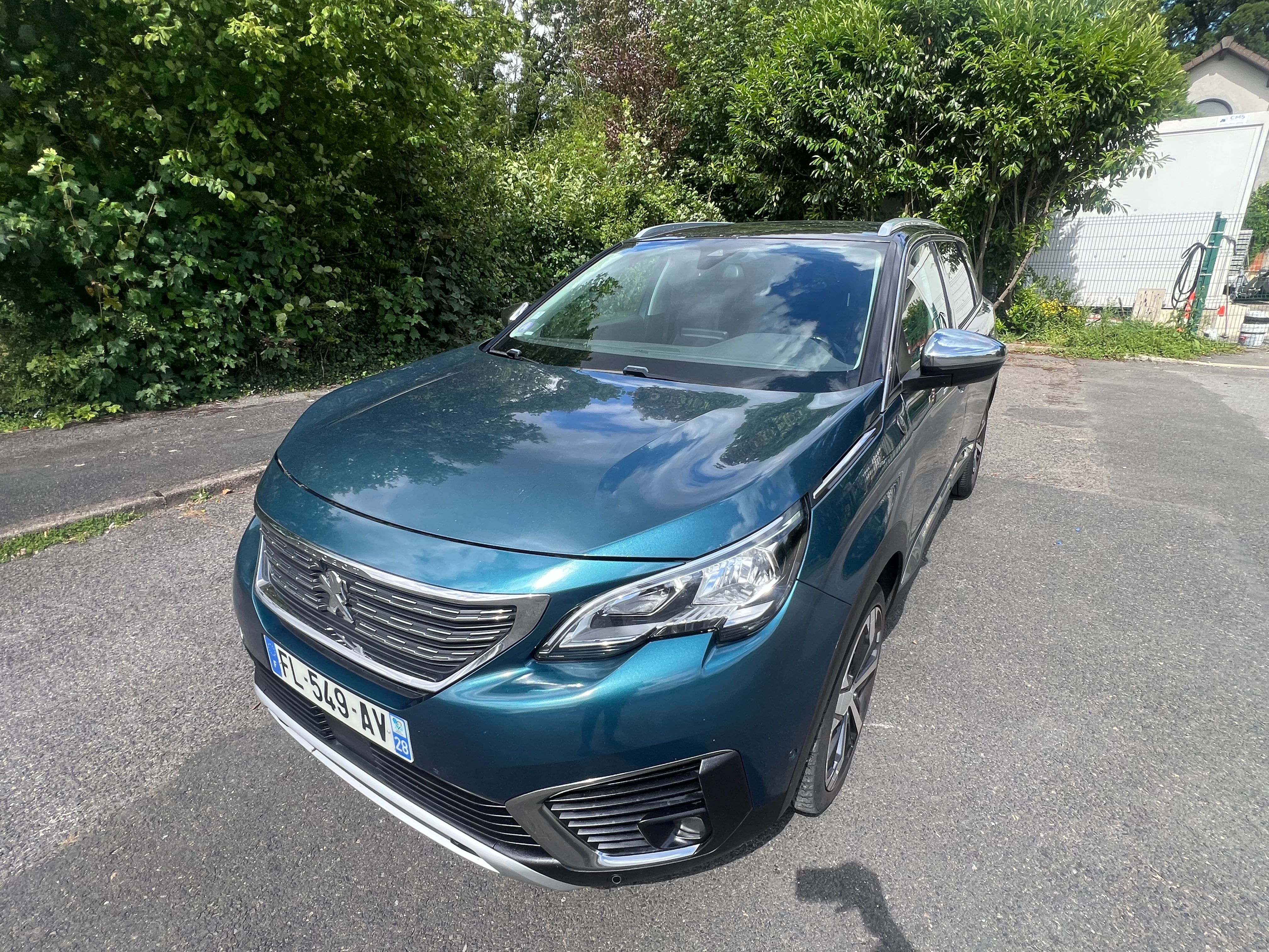 Peugeot 5008 avec Siège bébé