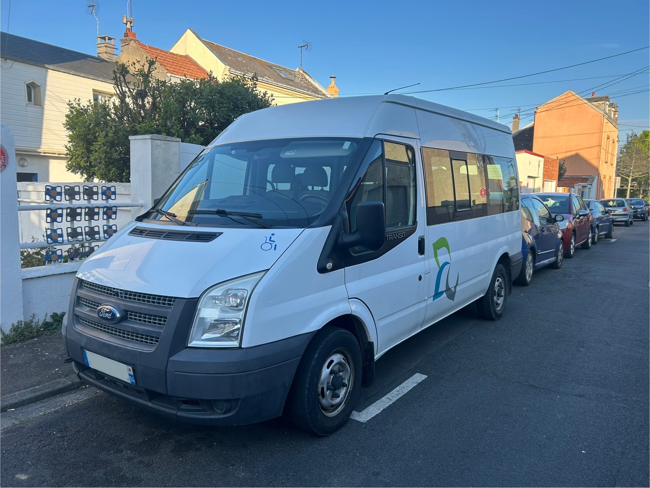 Ford Transit Kombi 2.2 TDCI / 9 places / Accès PMR, 2013, Diesel, 9 places et plus
