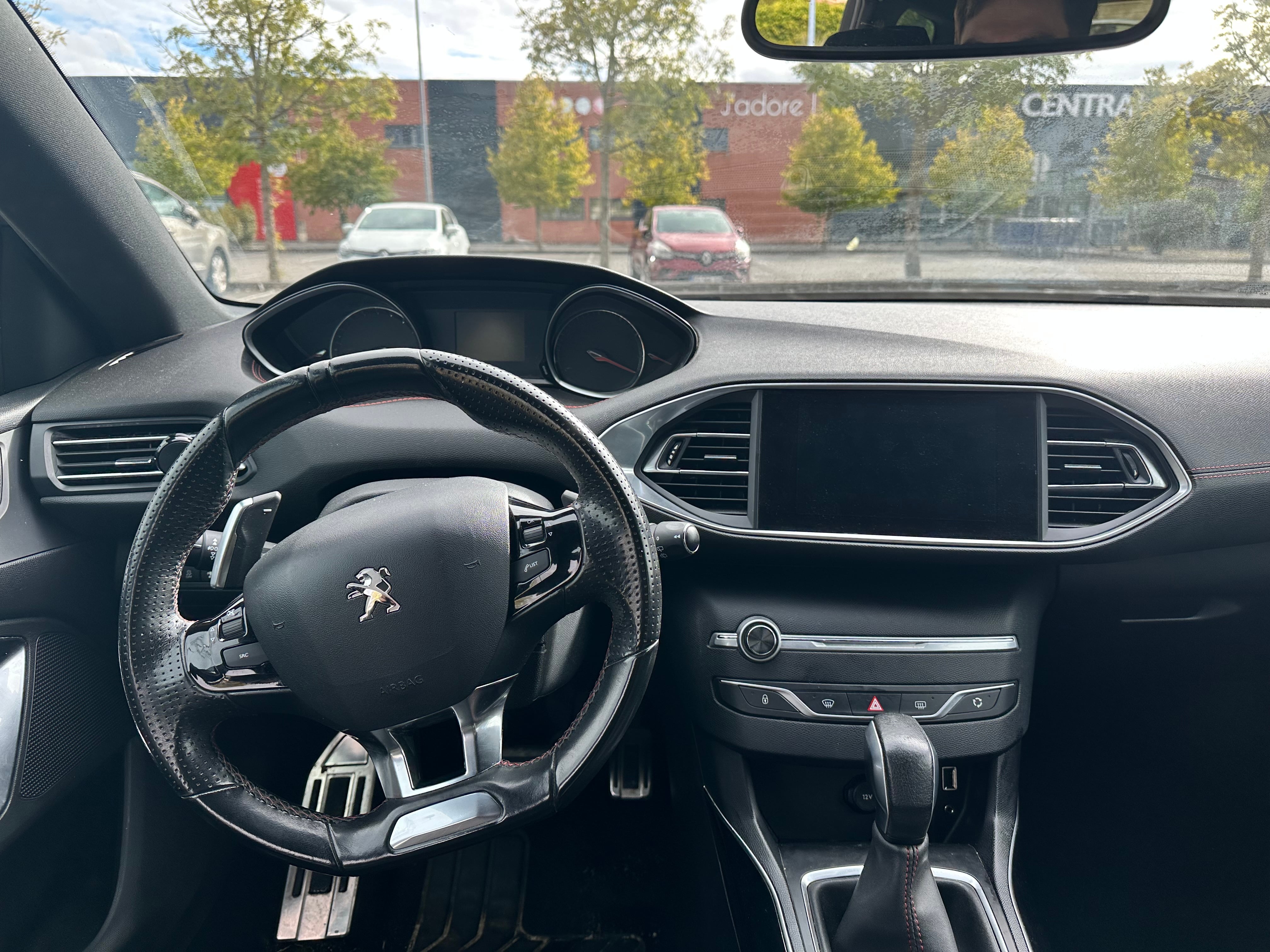 Peugeot 308 SW 1.2 THP GT line avec GPS