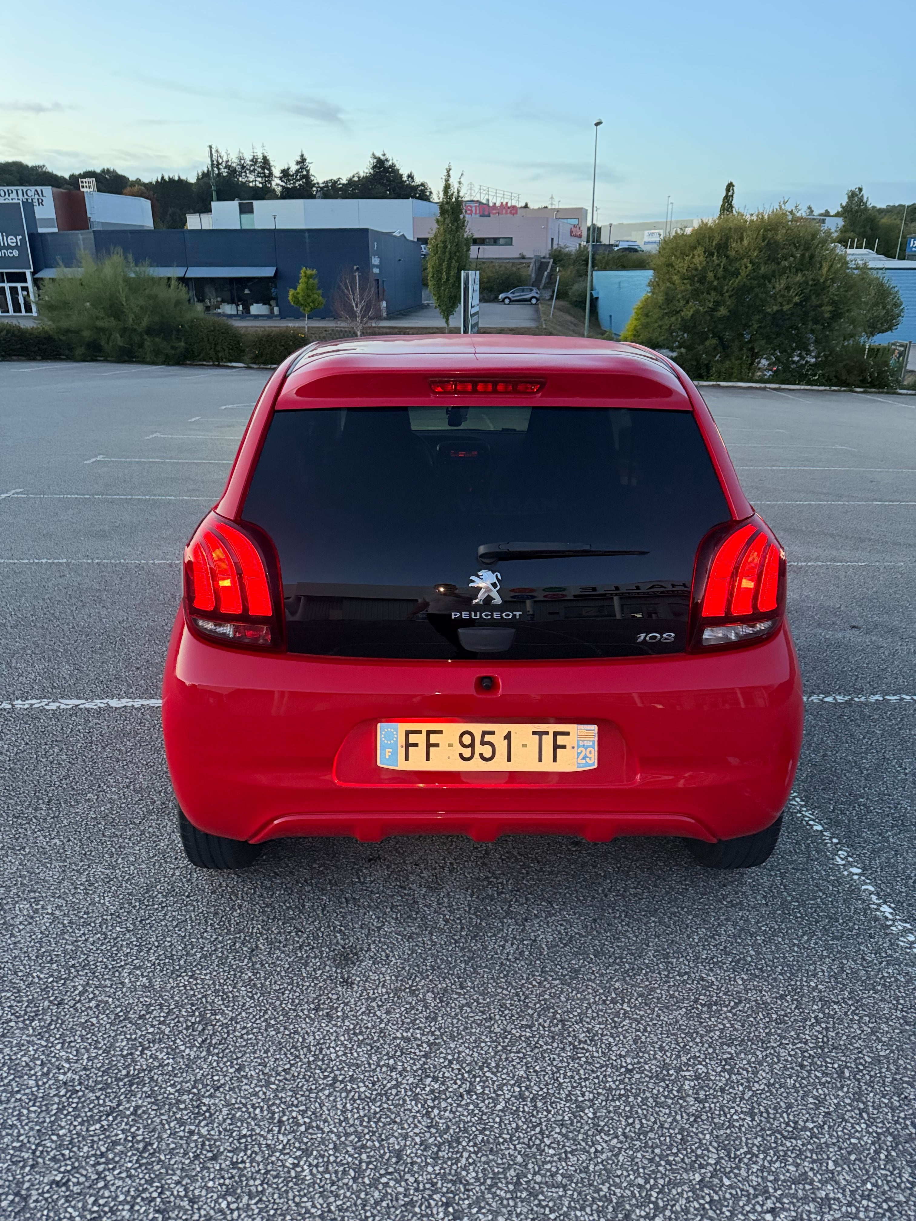 Peugeot 108