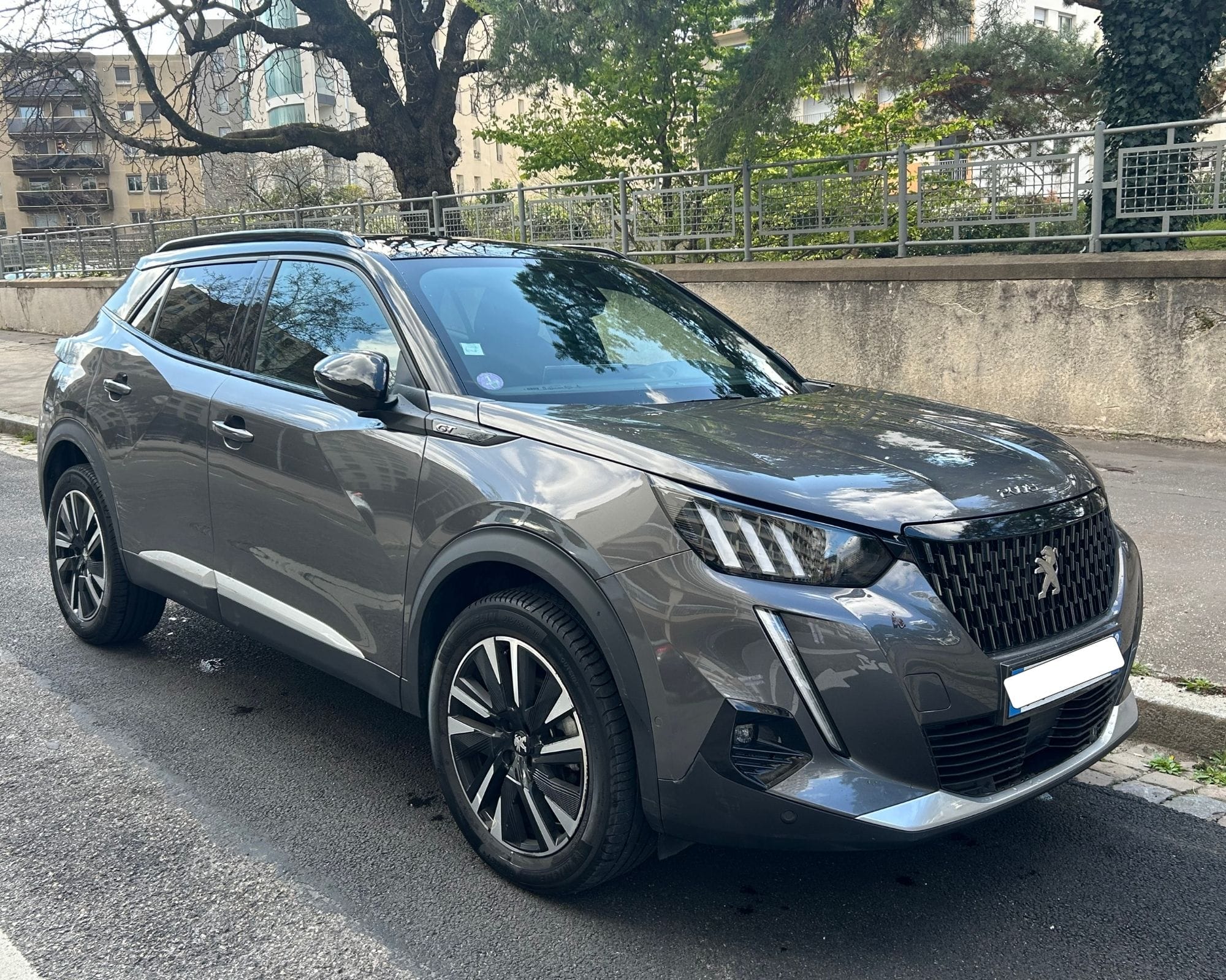 Peugeot 2008, 2021, Essence 95, Automatik