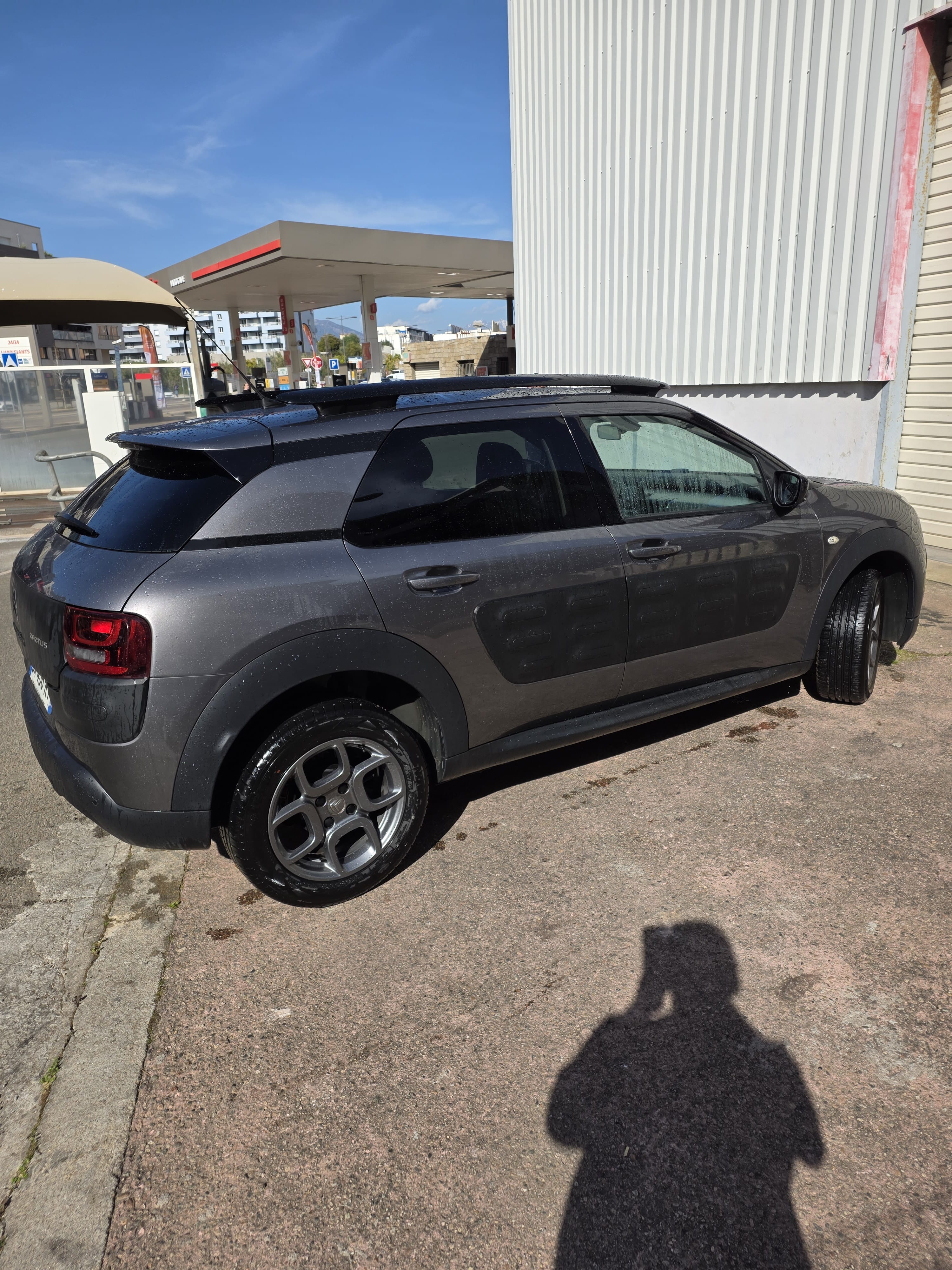 Citroen C4 Cactus with Car radio
