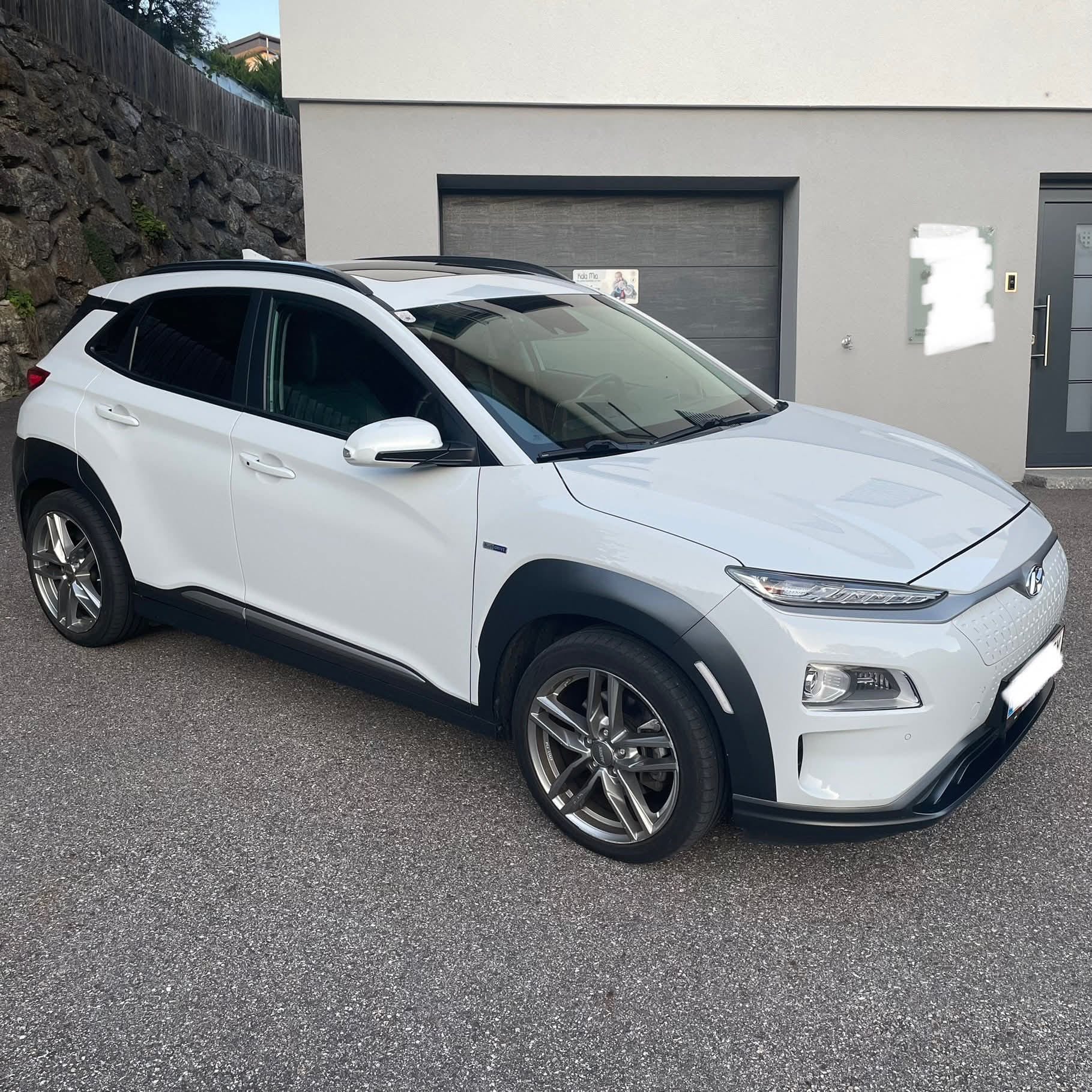 Hyundai Kona Electric SE, 2020, Elektro, Automatik